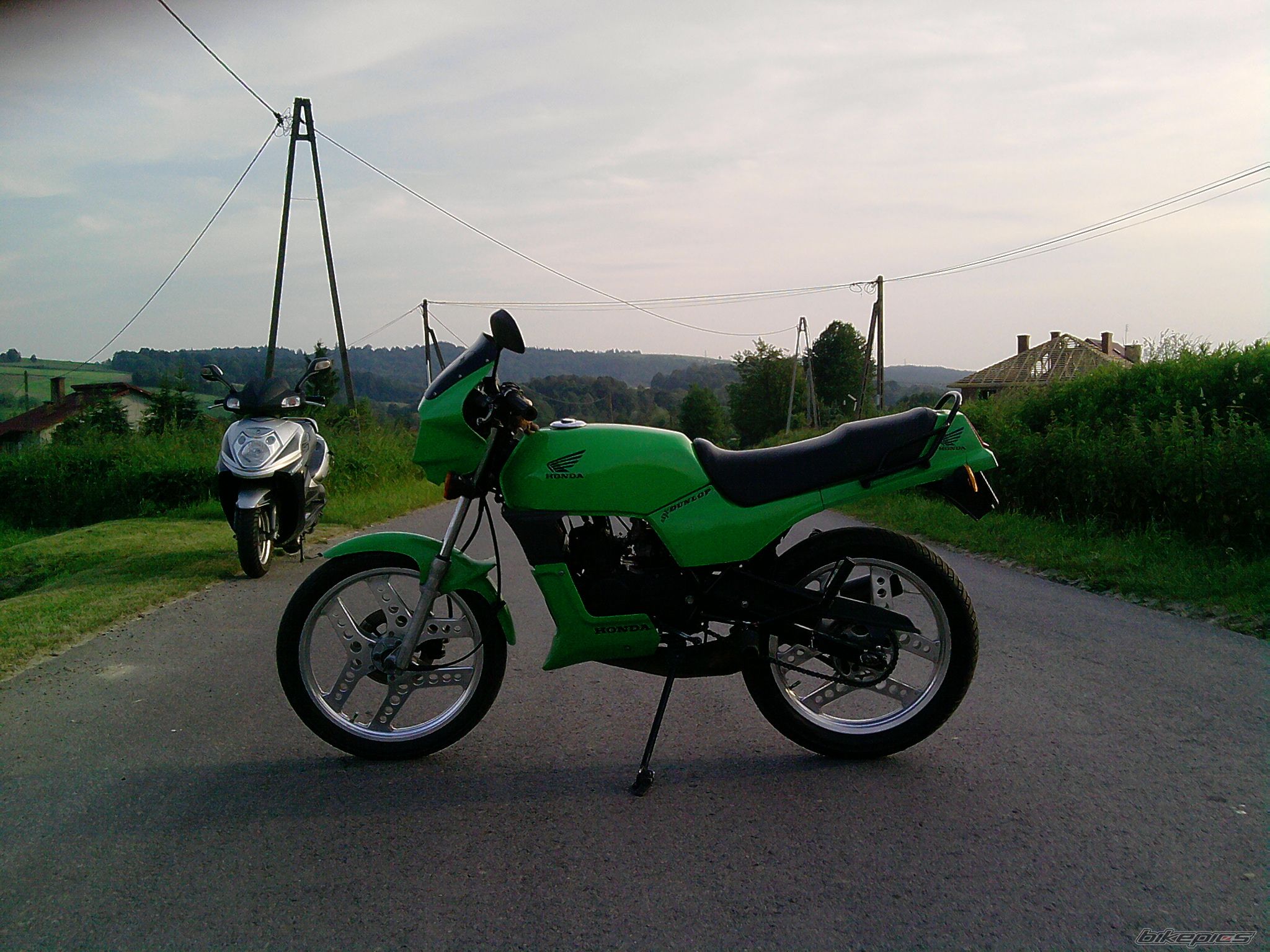 Bike Photo 1995097
