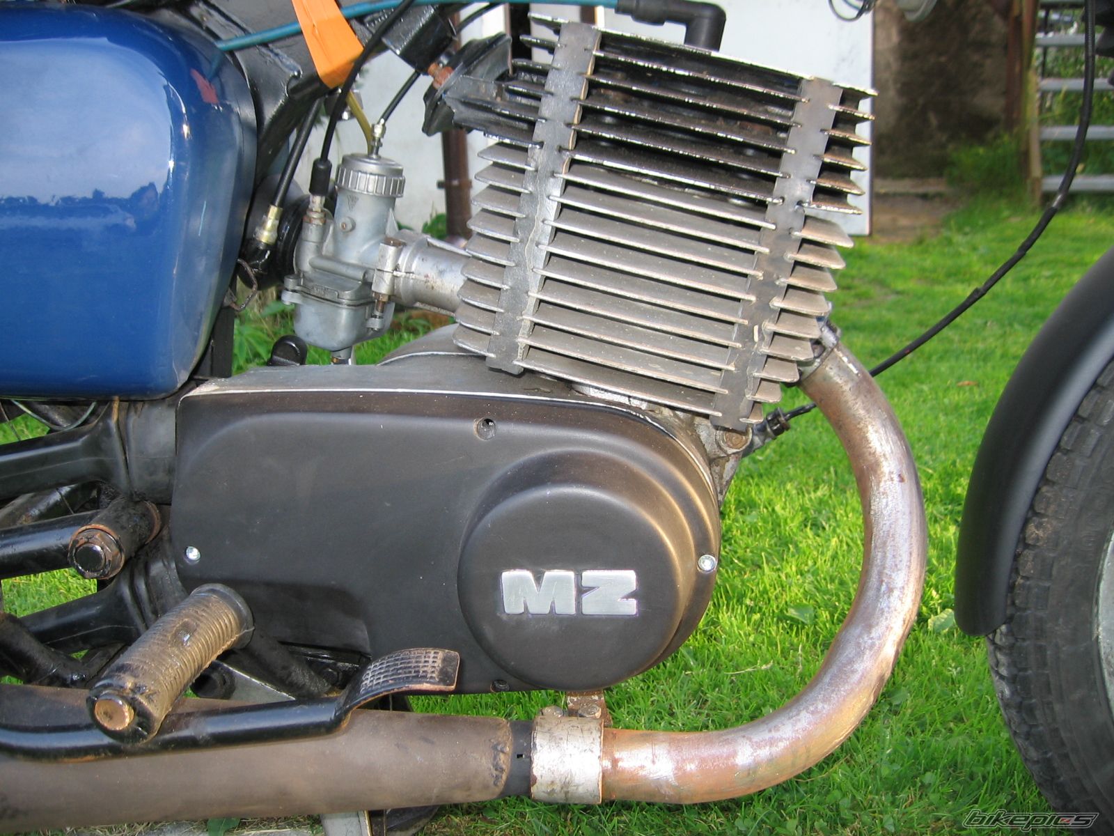 Bike Photo 1995101