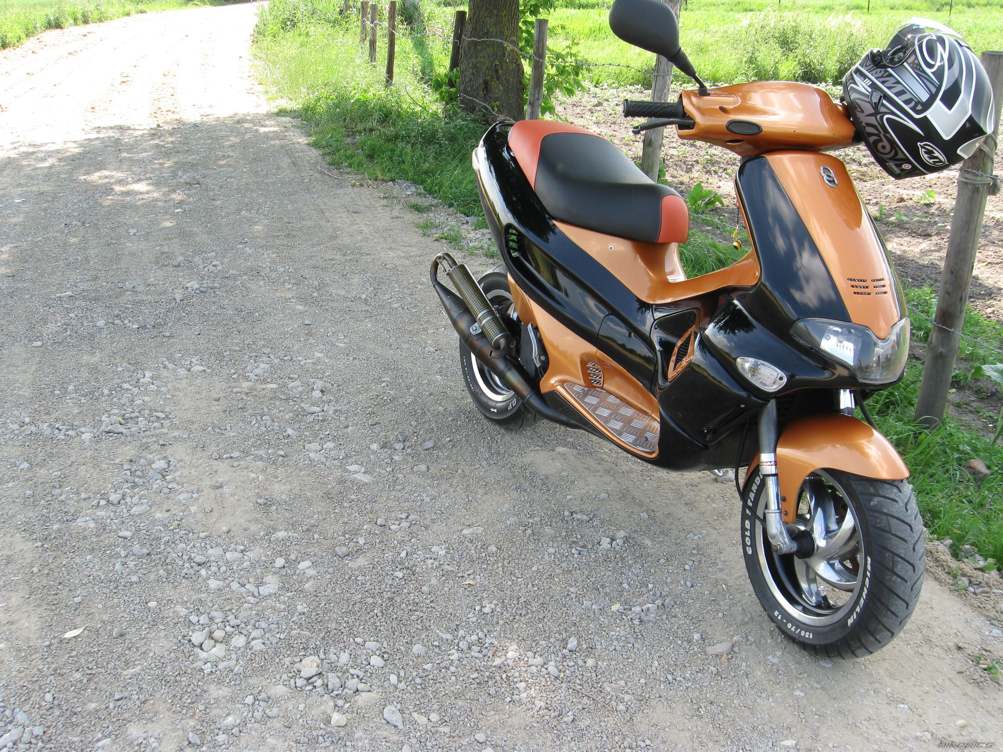 Bike Photo 1995117