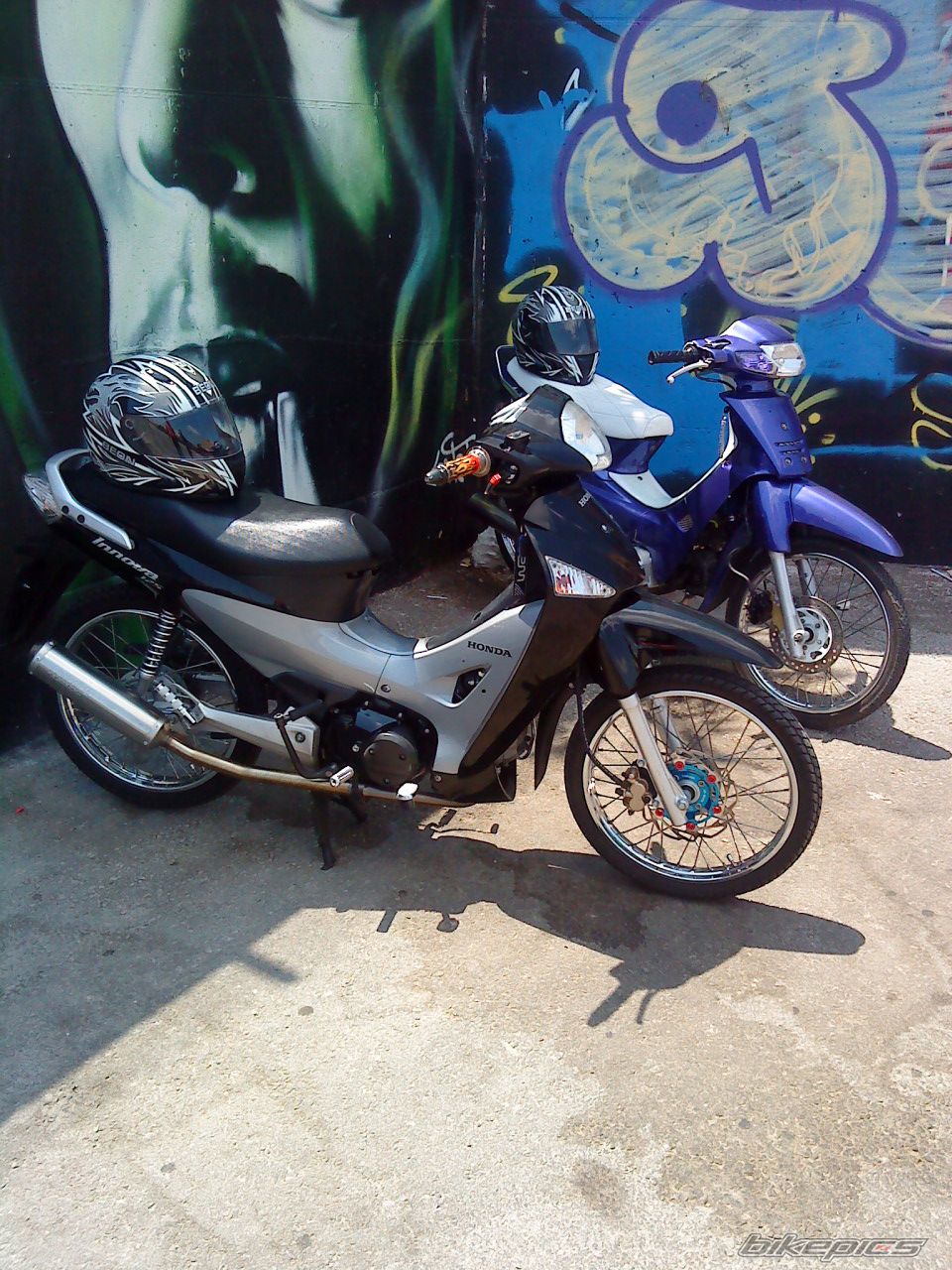 Bike Photo 1995542