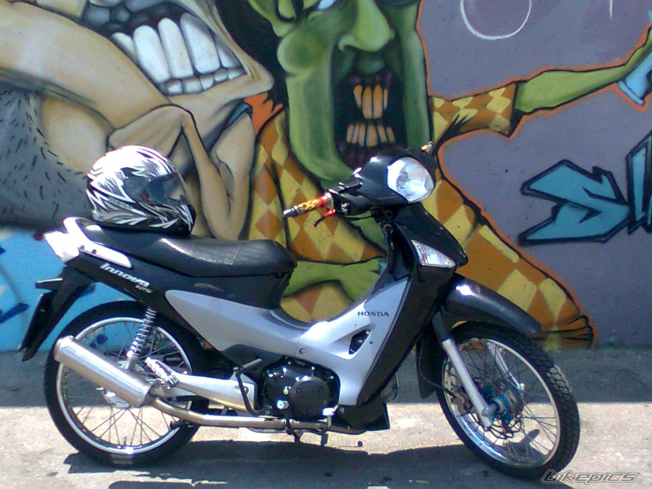 Bike Photo 1995550
