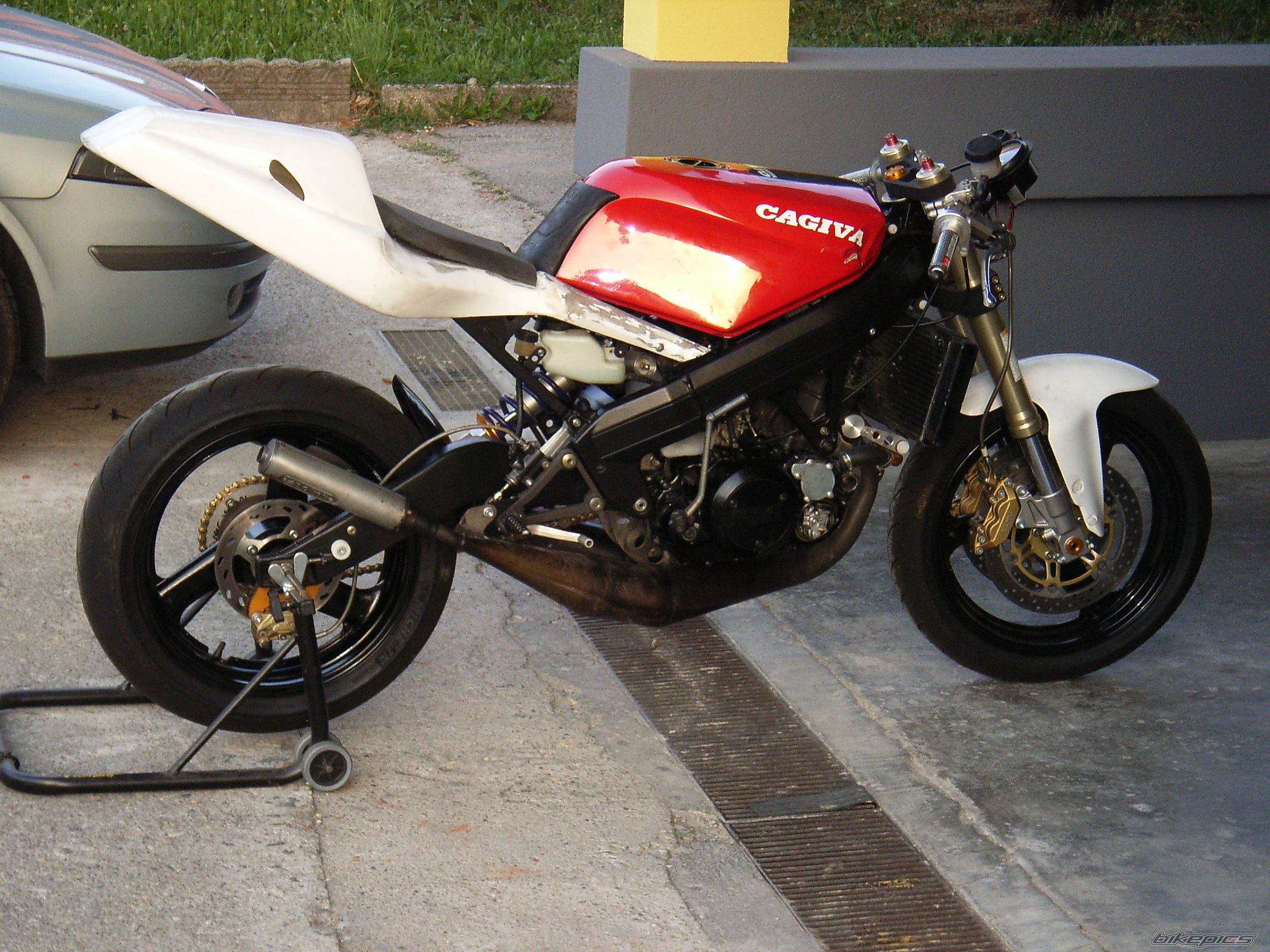 Bike Photo 1995578