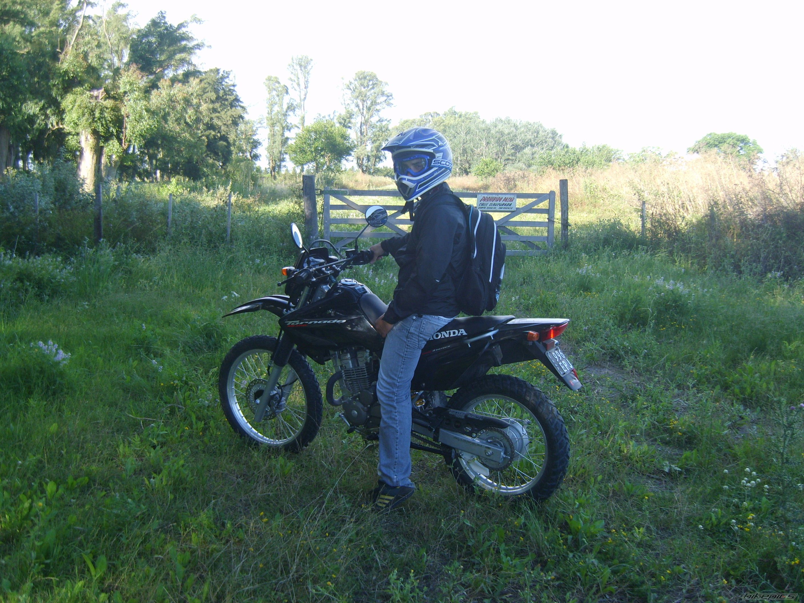 Photo 1995750