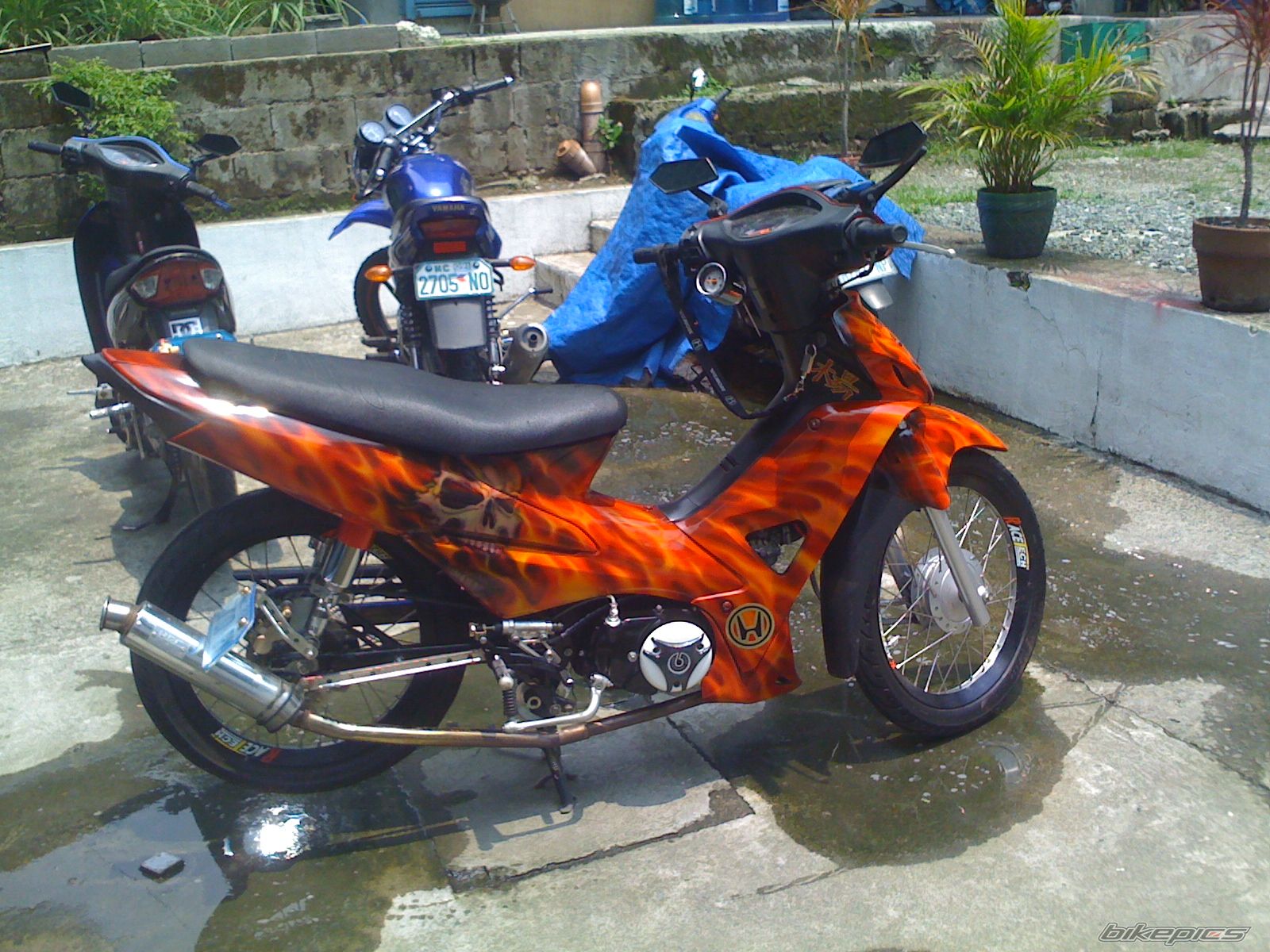 Photo 1995788