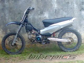 Photo 1995830