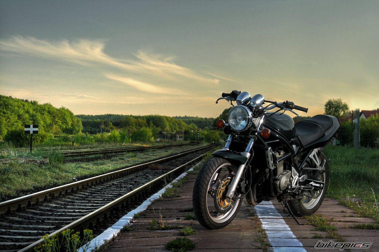 Bike Photo 1995920