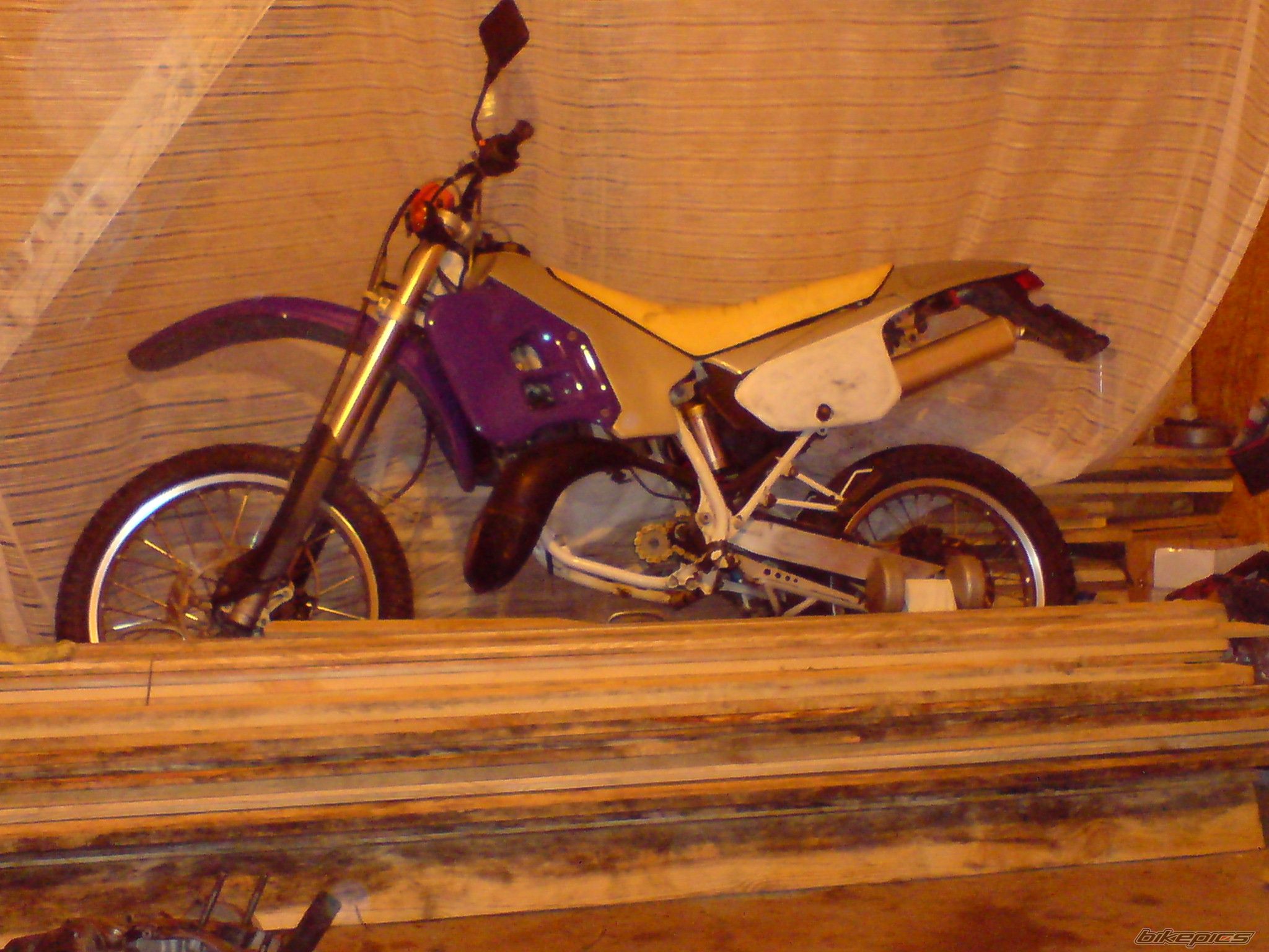Bike Photo 1995929