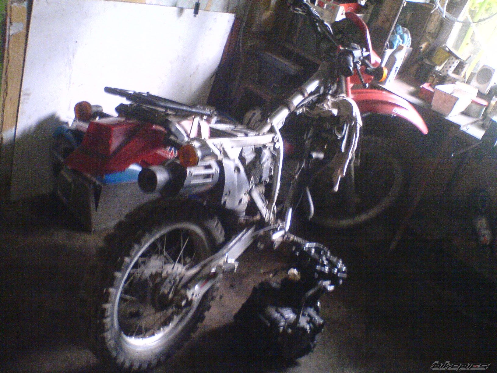 Photo 1995984