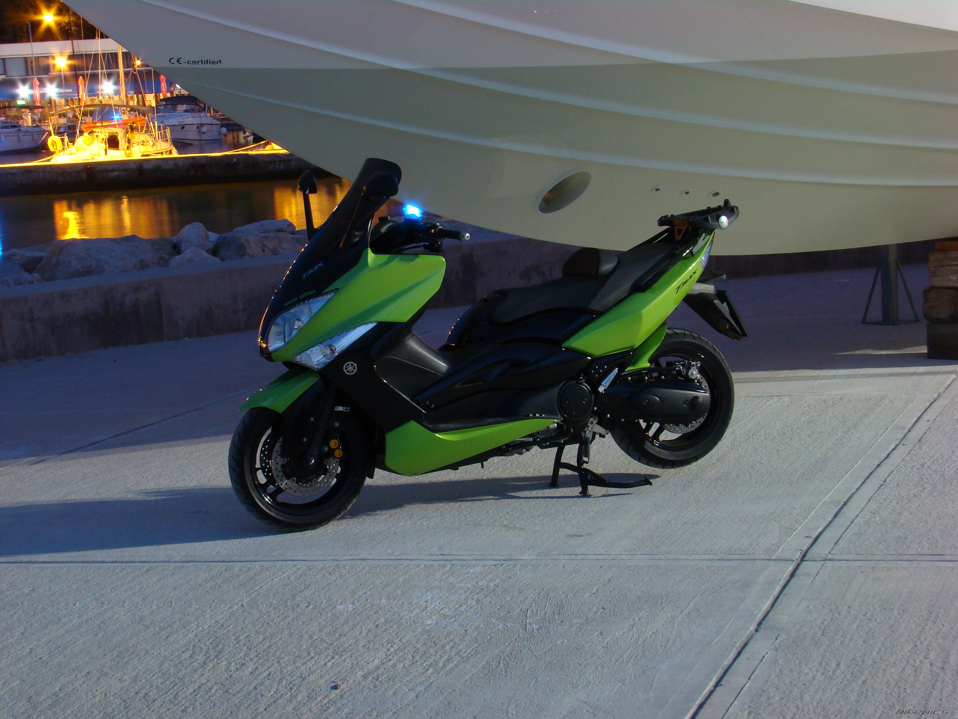 Bike Photo 1996025