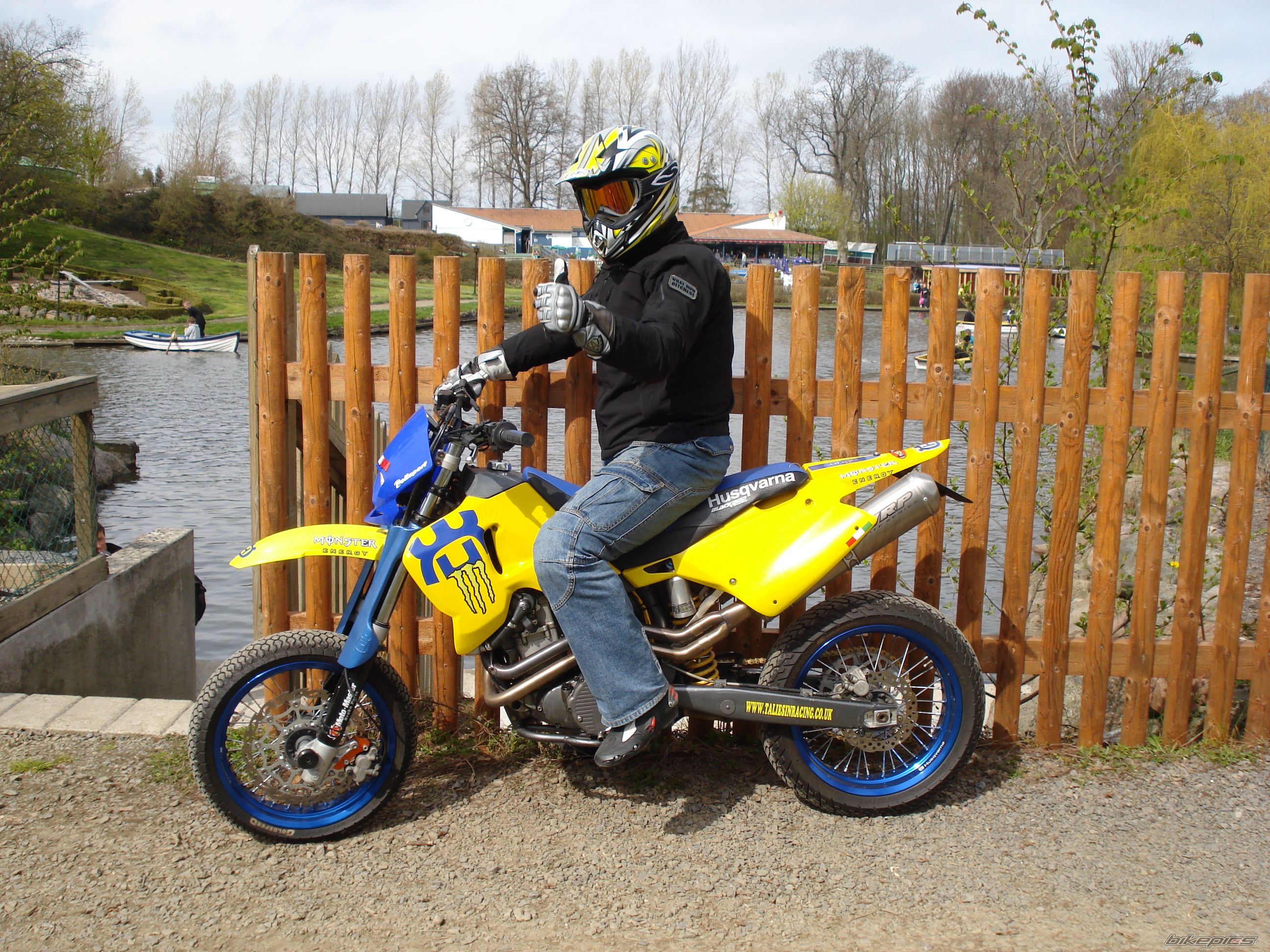 Bike Photo 1996082