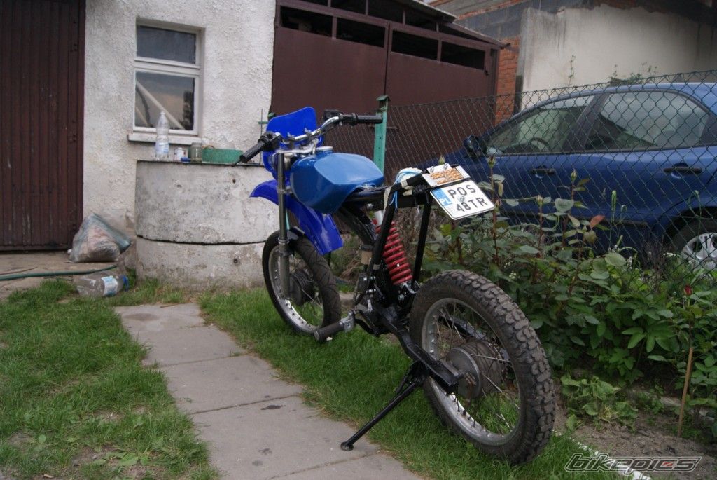 Bike Photo 1996111