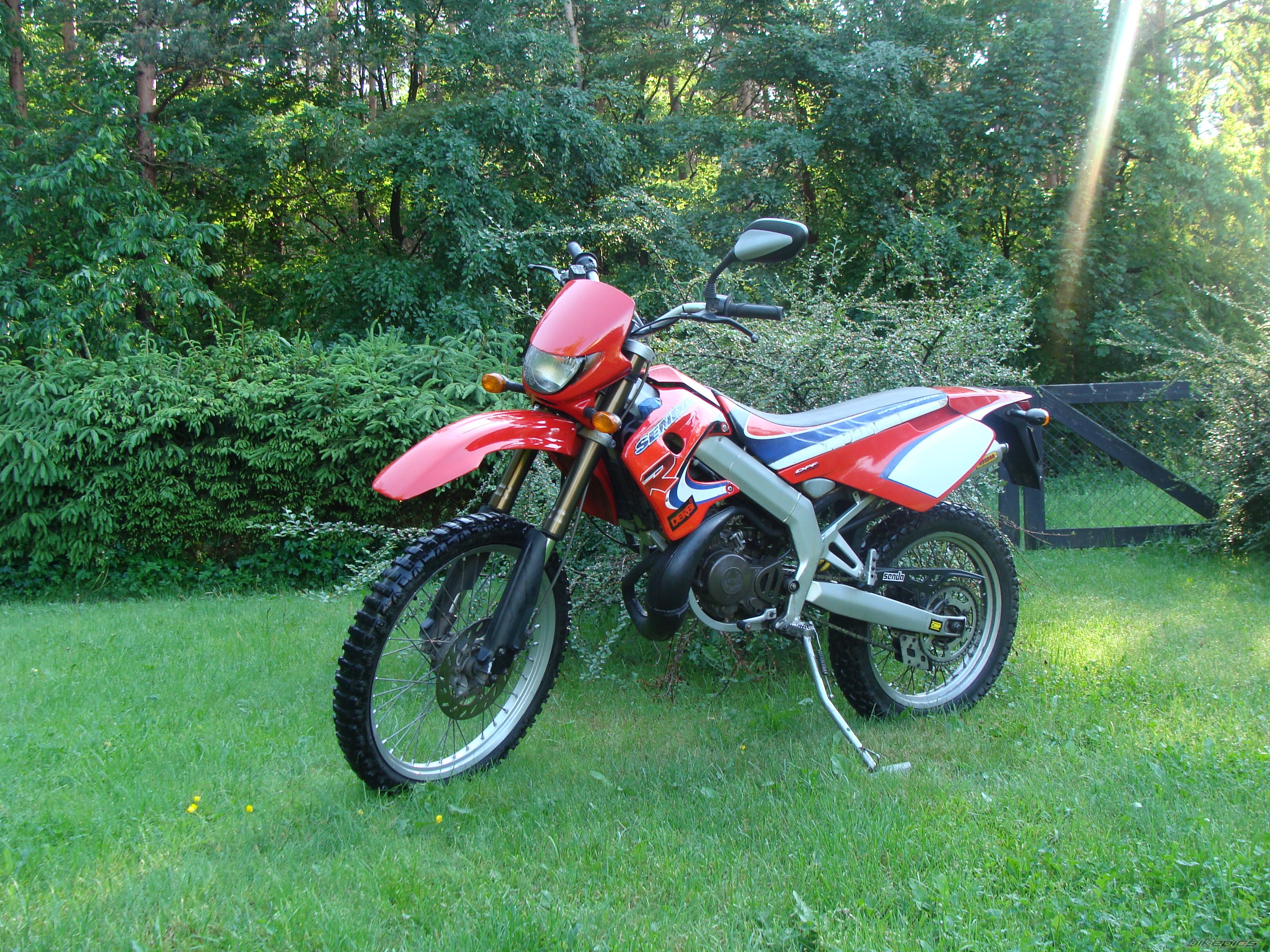 Photo 1996290