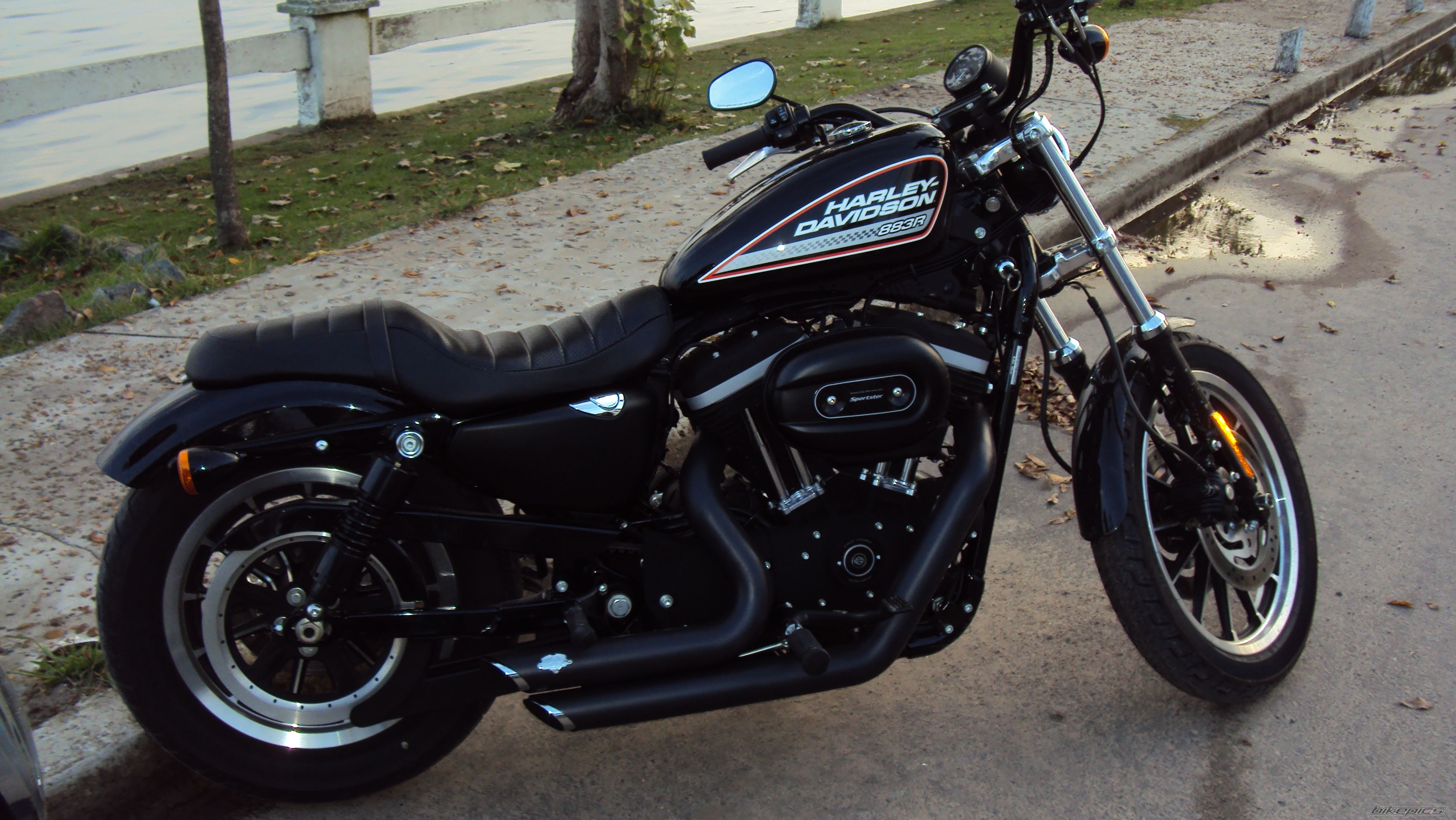 Bike Photo 1996355