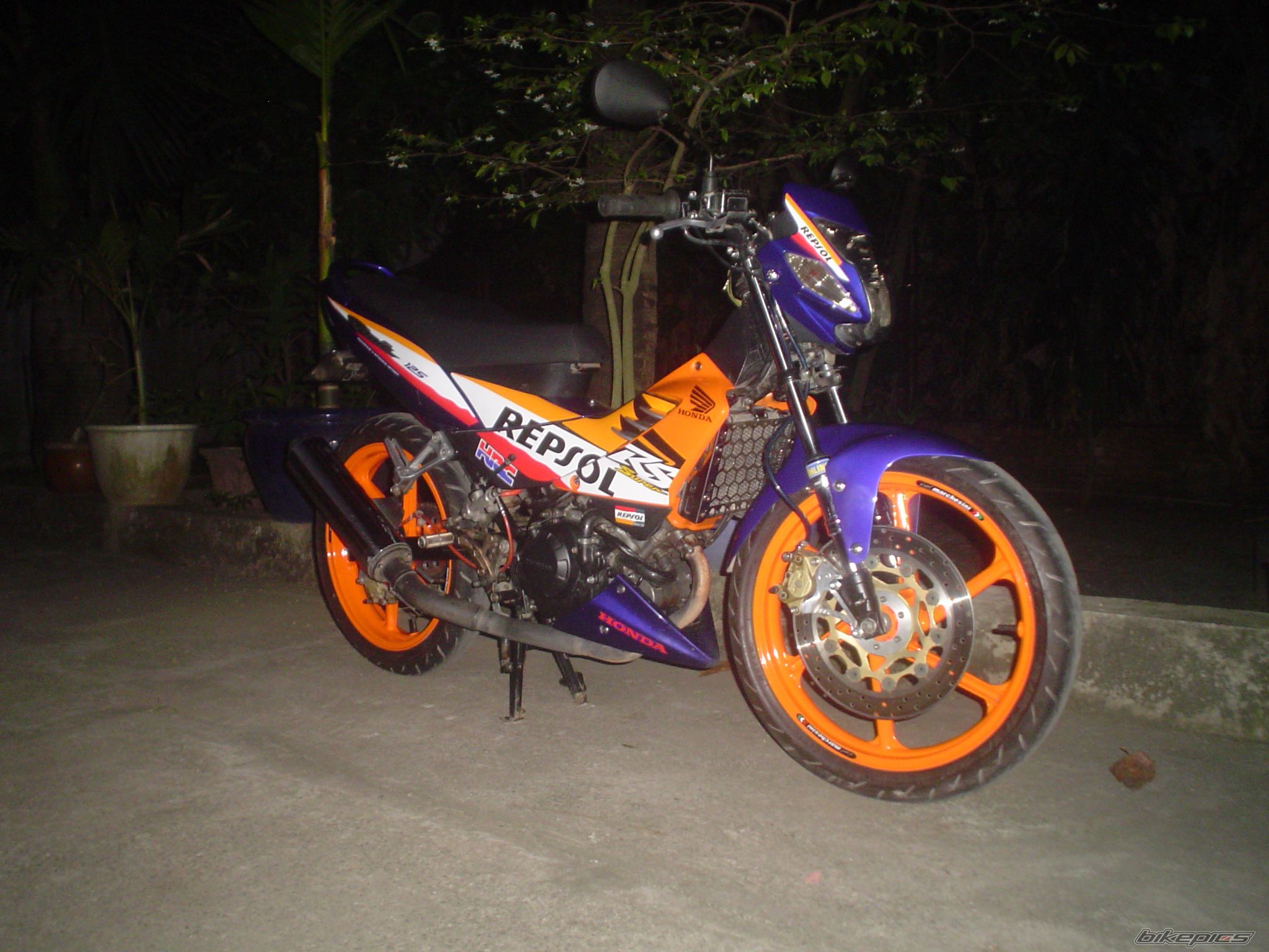 Photo 1996372