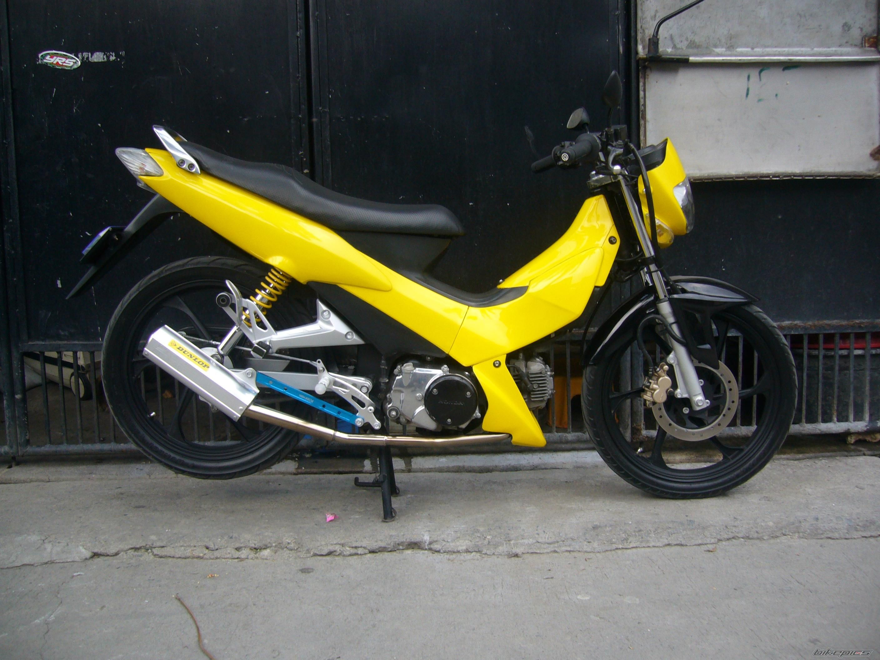 Bike Photo 1996509
