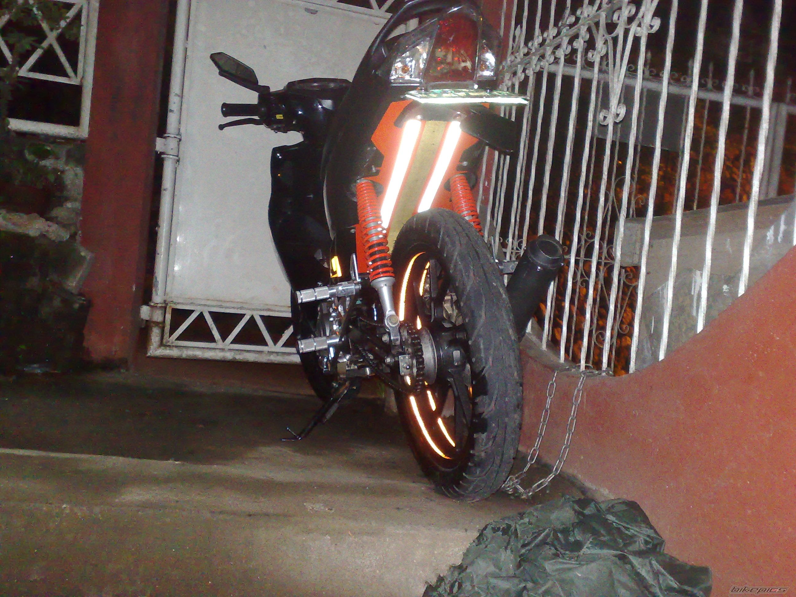 Bike Photo 1996633