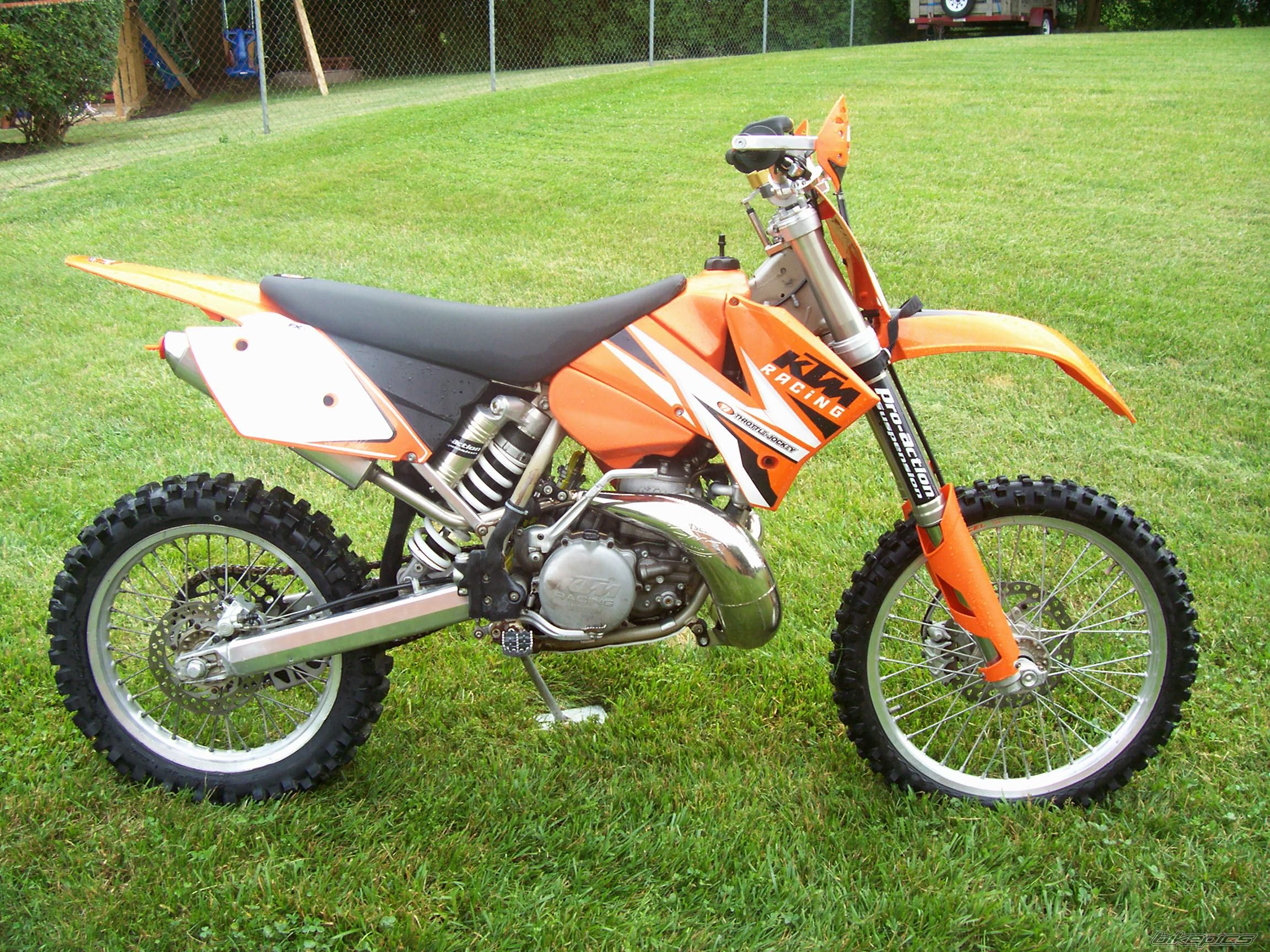 Photo 1996841