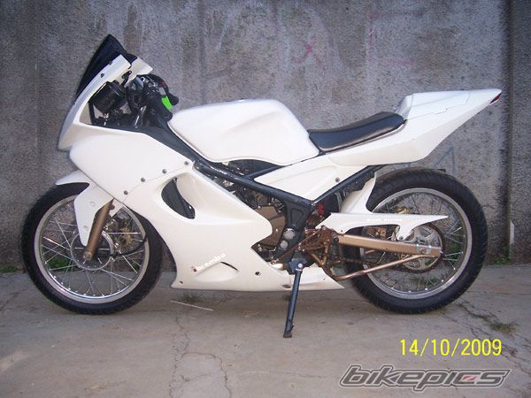 Photo 1997356