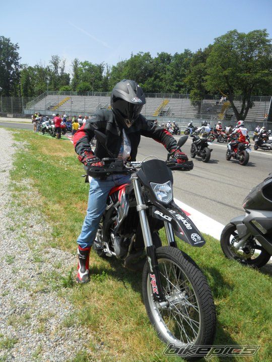 Bike Photo 1997751
