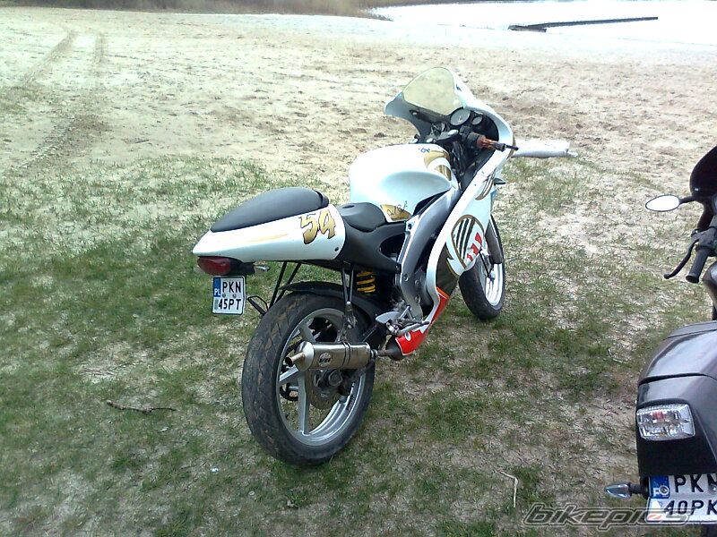 Photo 1997776