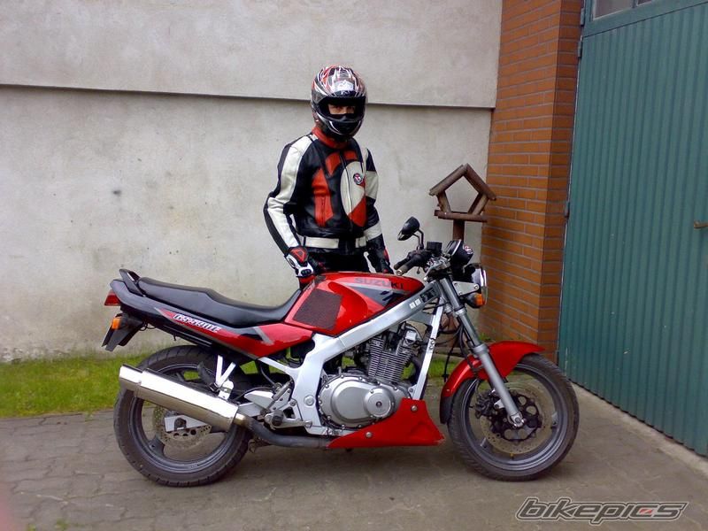 Photo 1997855