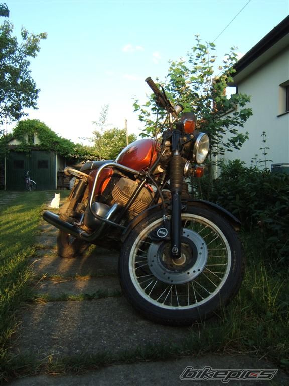 Photo 1997875