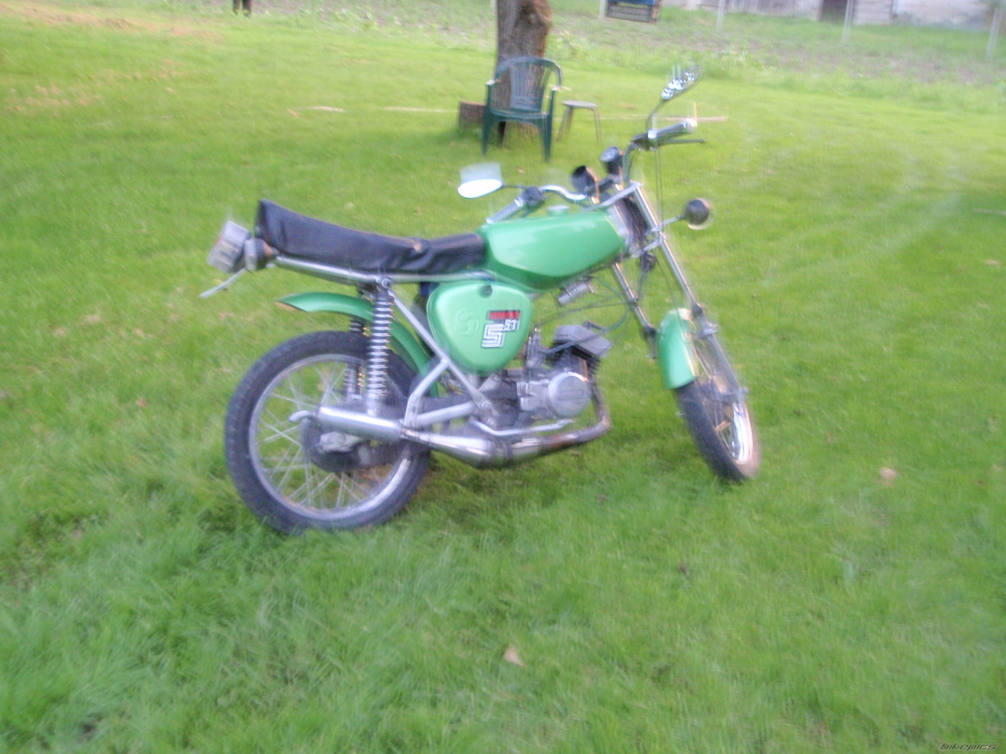 Photo 1997890