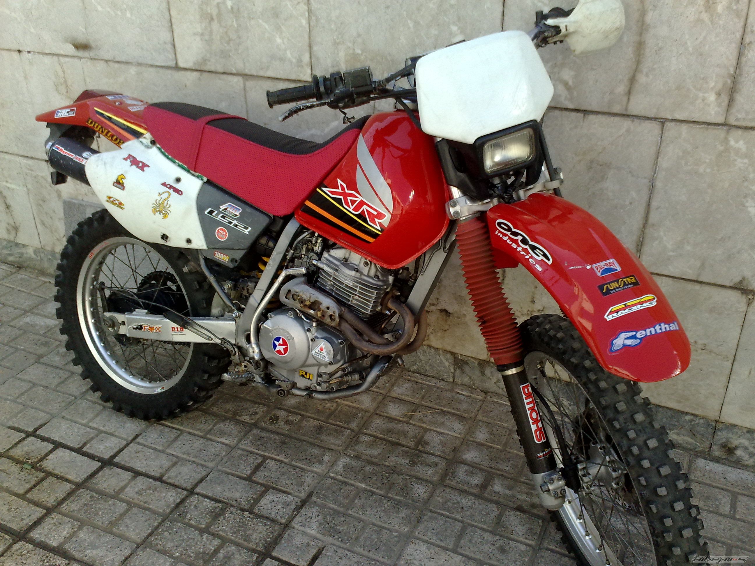 Photo 1997971