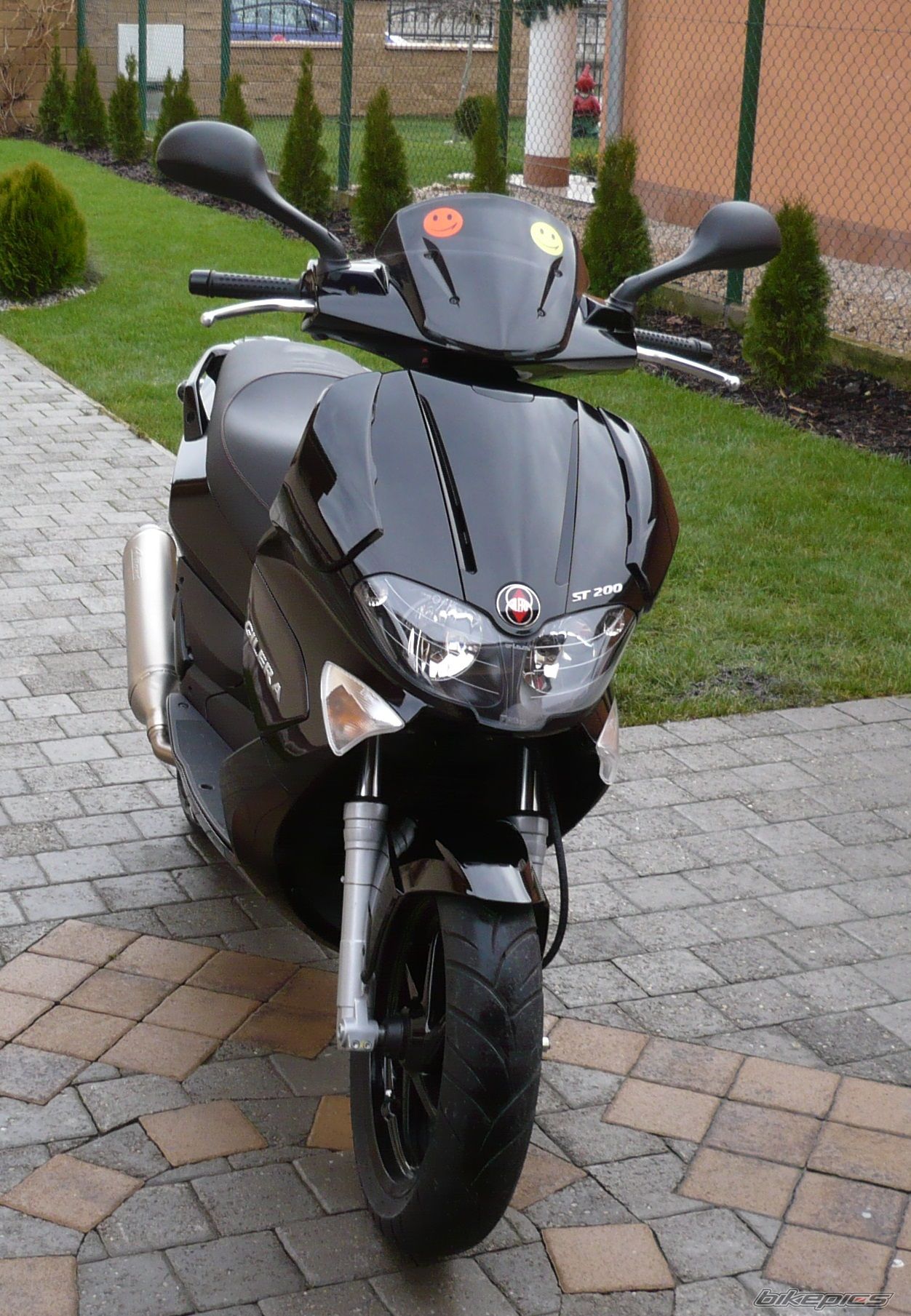 Bike Photo 1998003