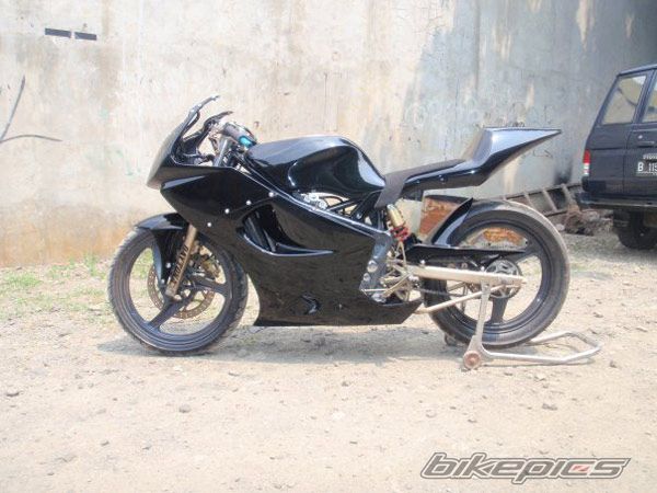 Bike Photo 1998256