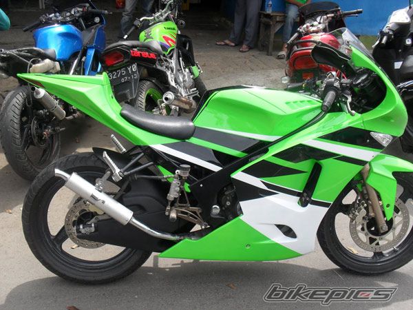 Bike Photo 1998275