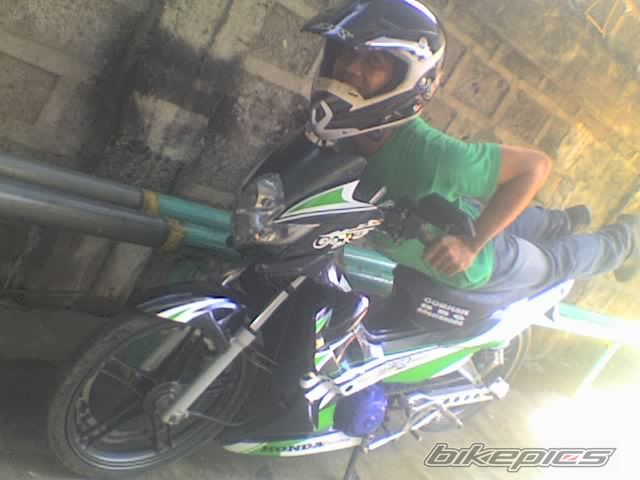 Photo 1998286