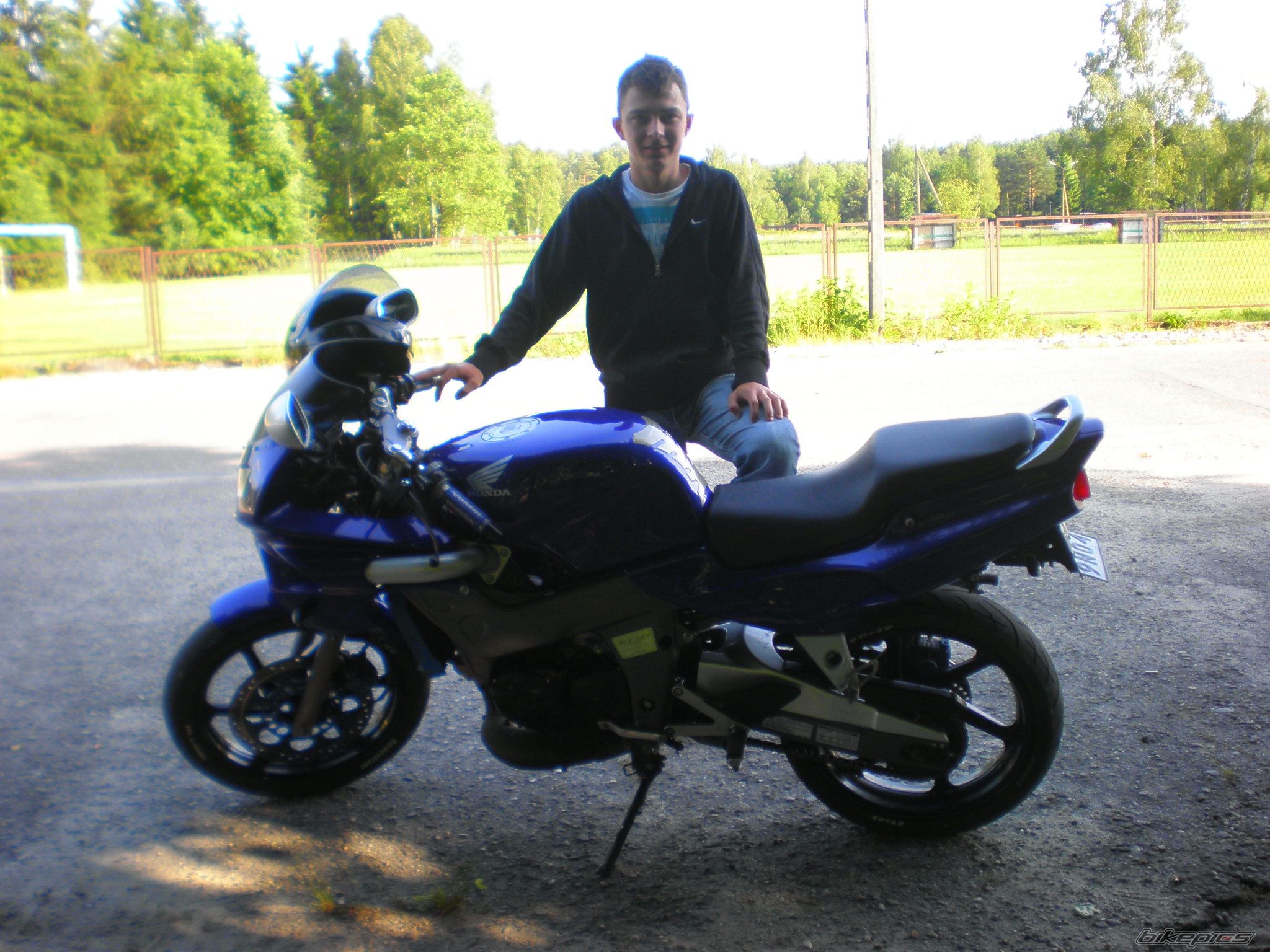 Bike Photo 1998306