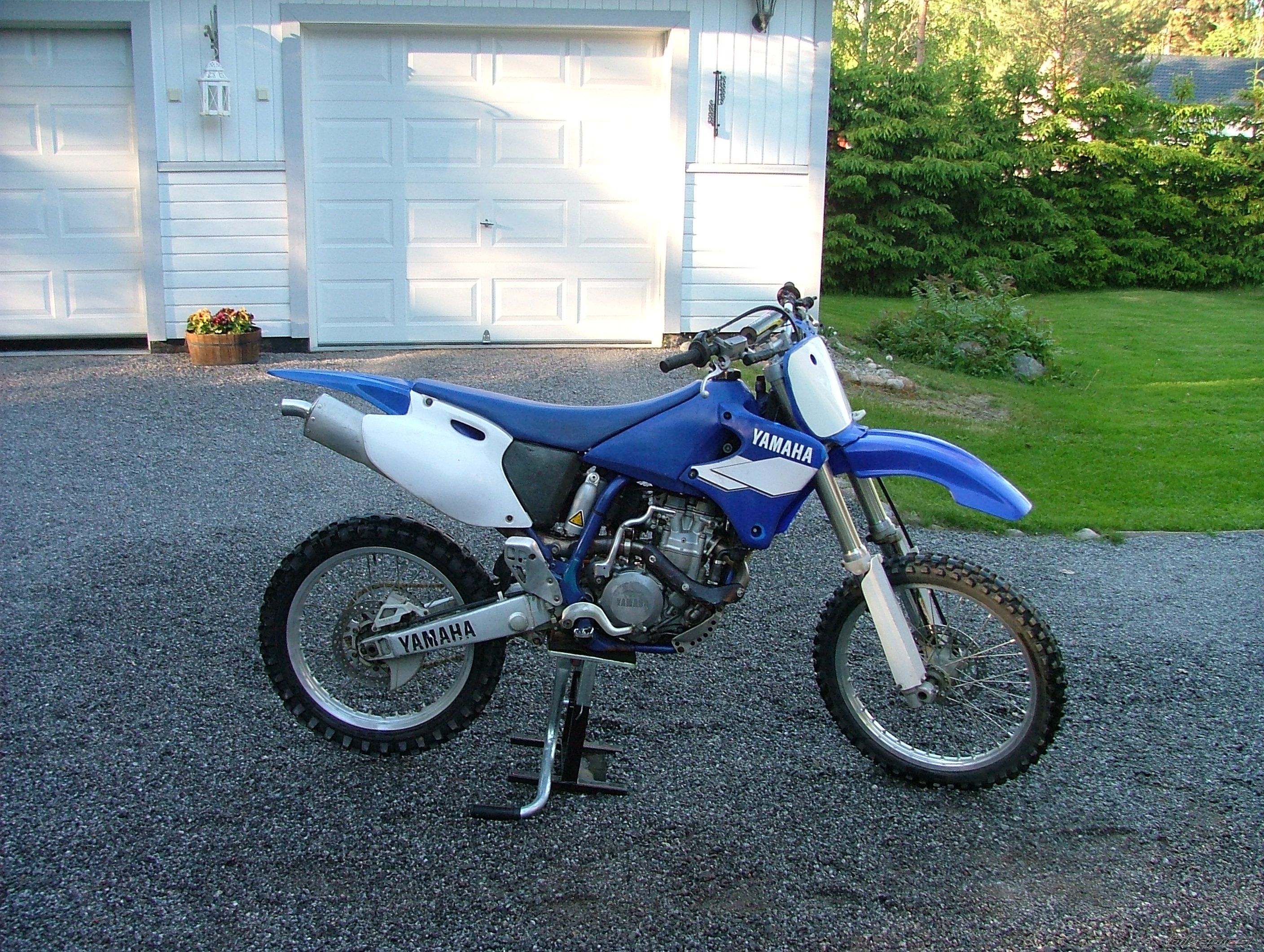 Photo 1998416