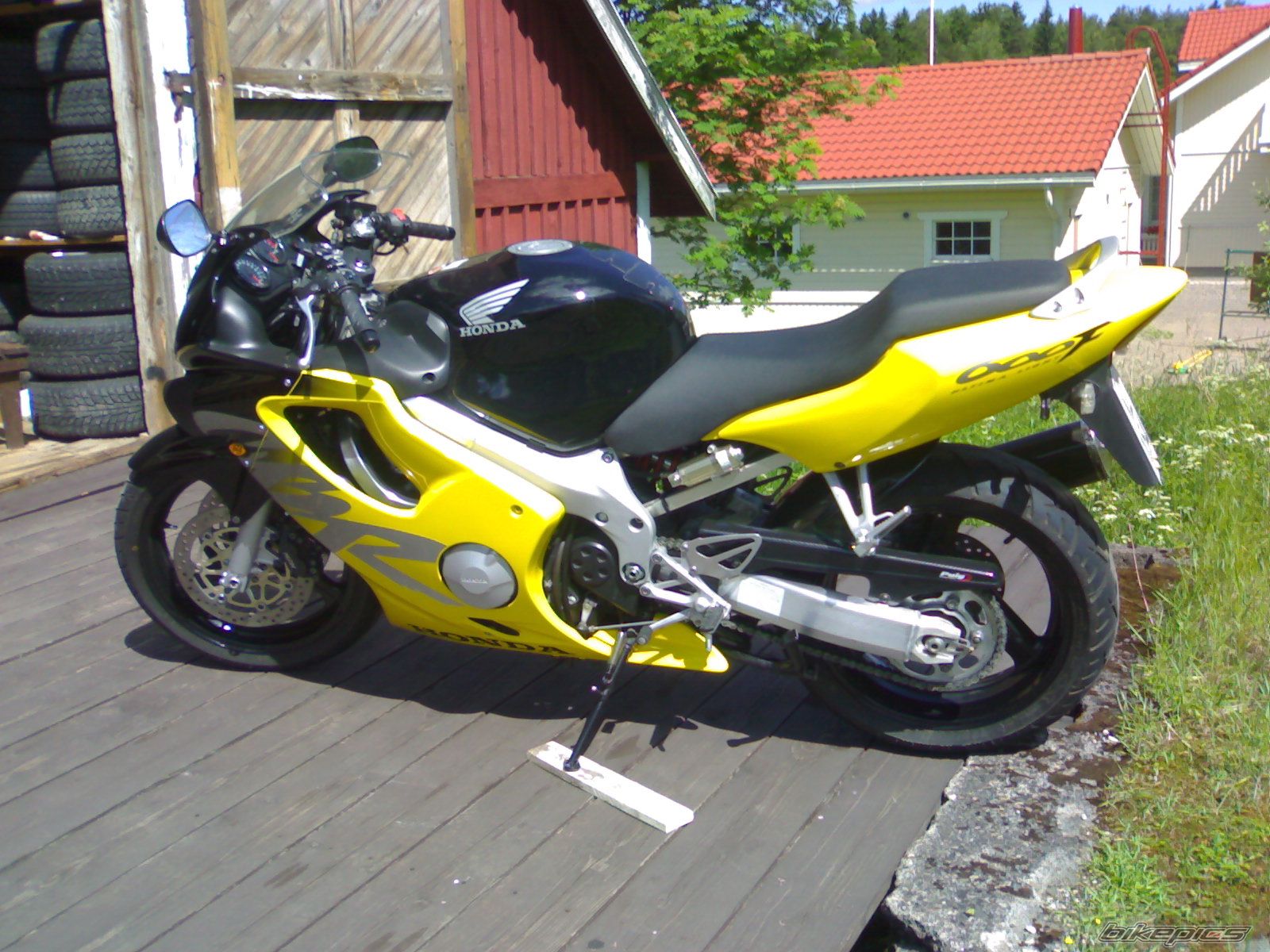 Bike Photo 1998510