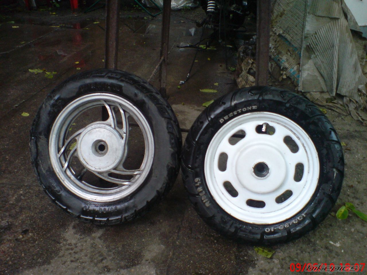 Photo 1998604