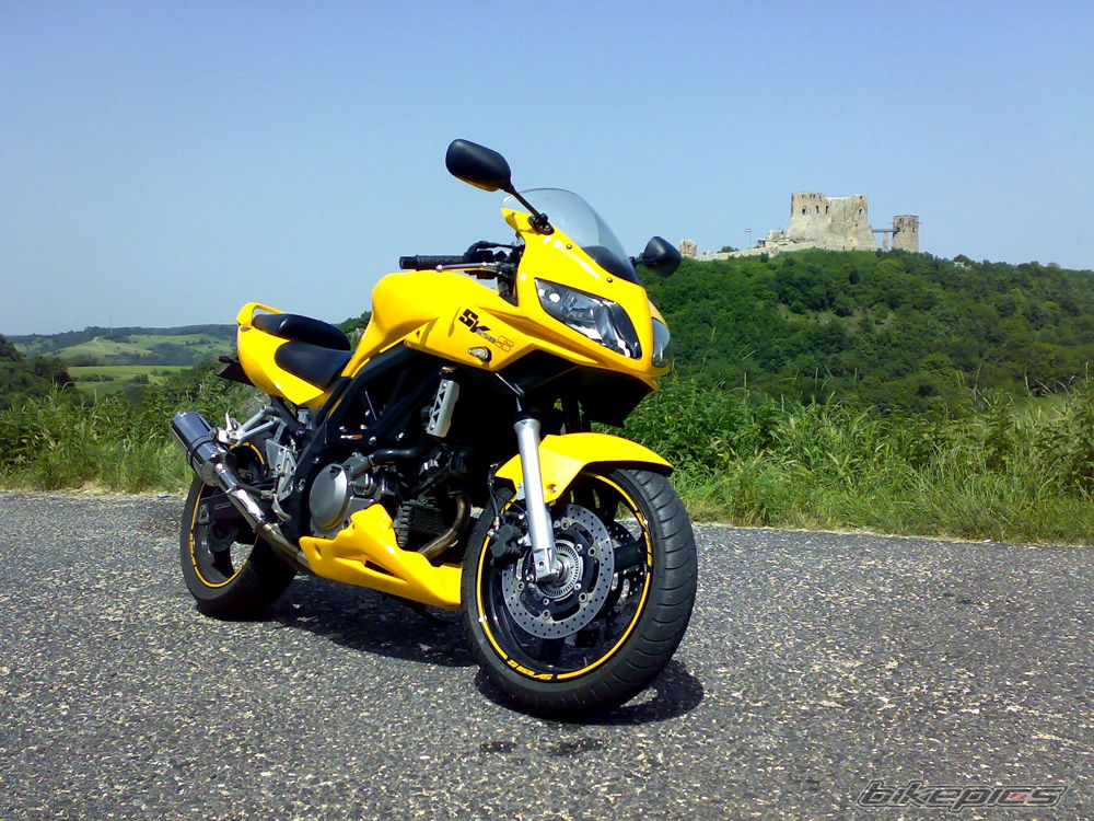 Photo 1998654