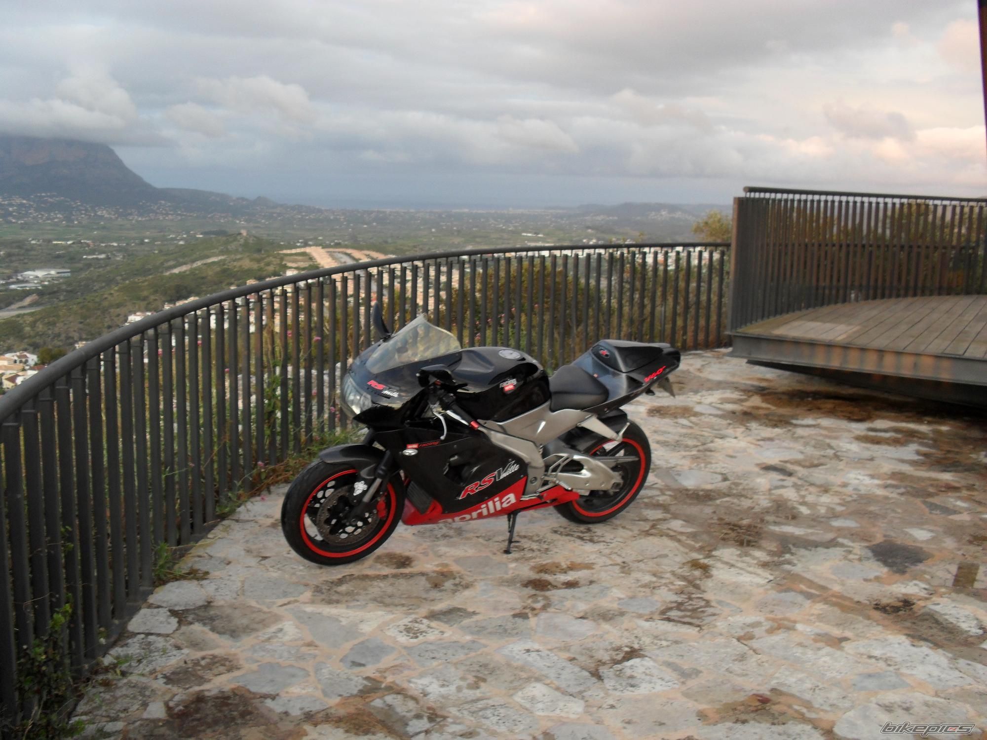 Bike Photo 1998800