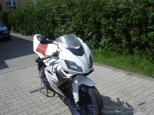 Bike Photo 1998831