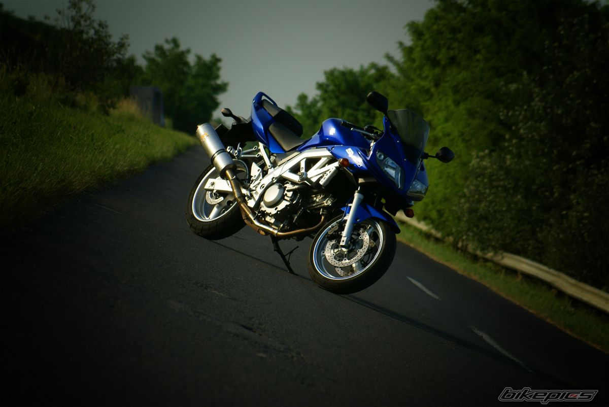 Photo 1998856