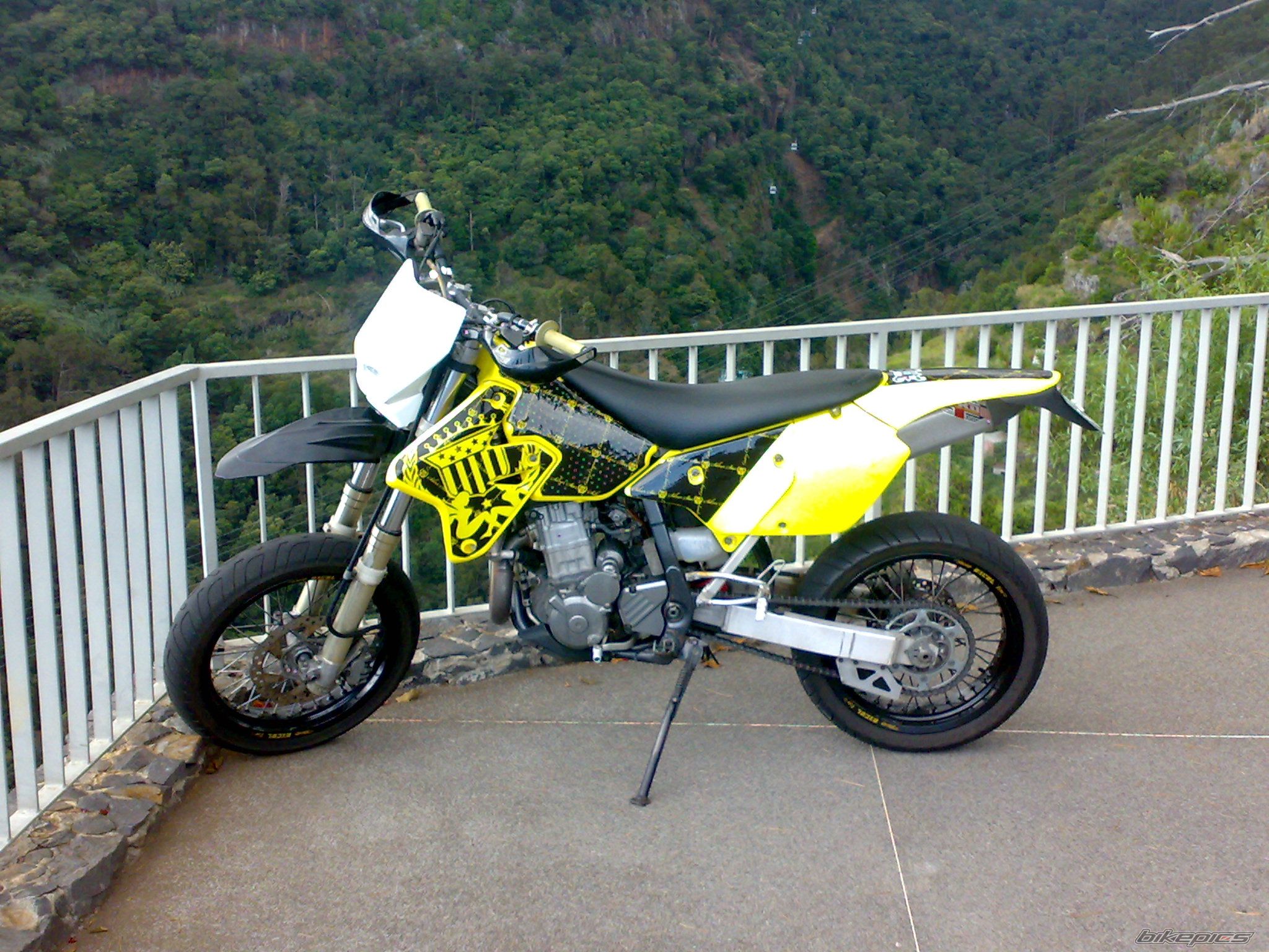 Bike Photo 1998865