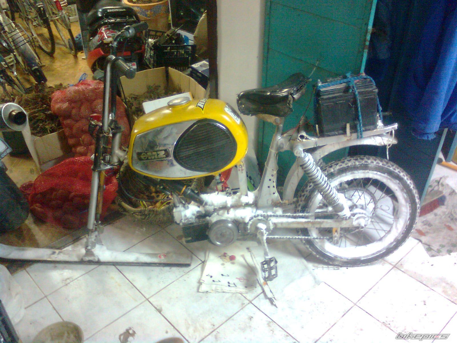 Photo 1998868
