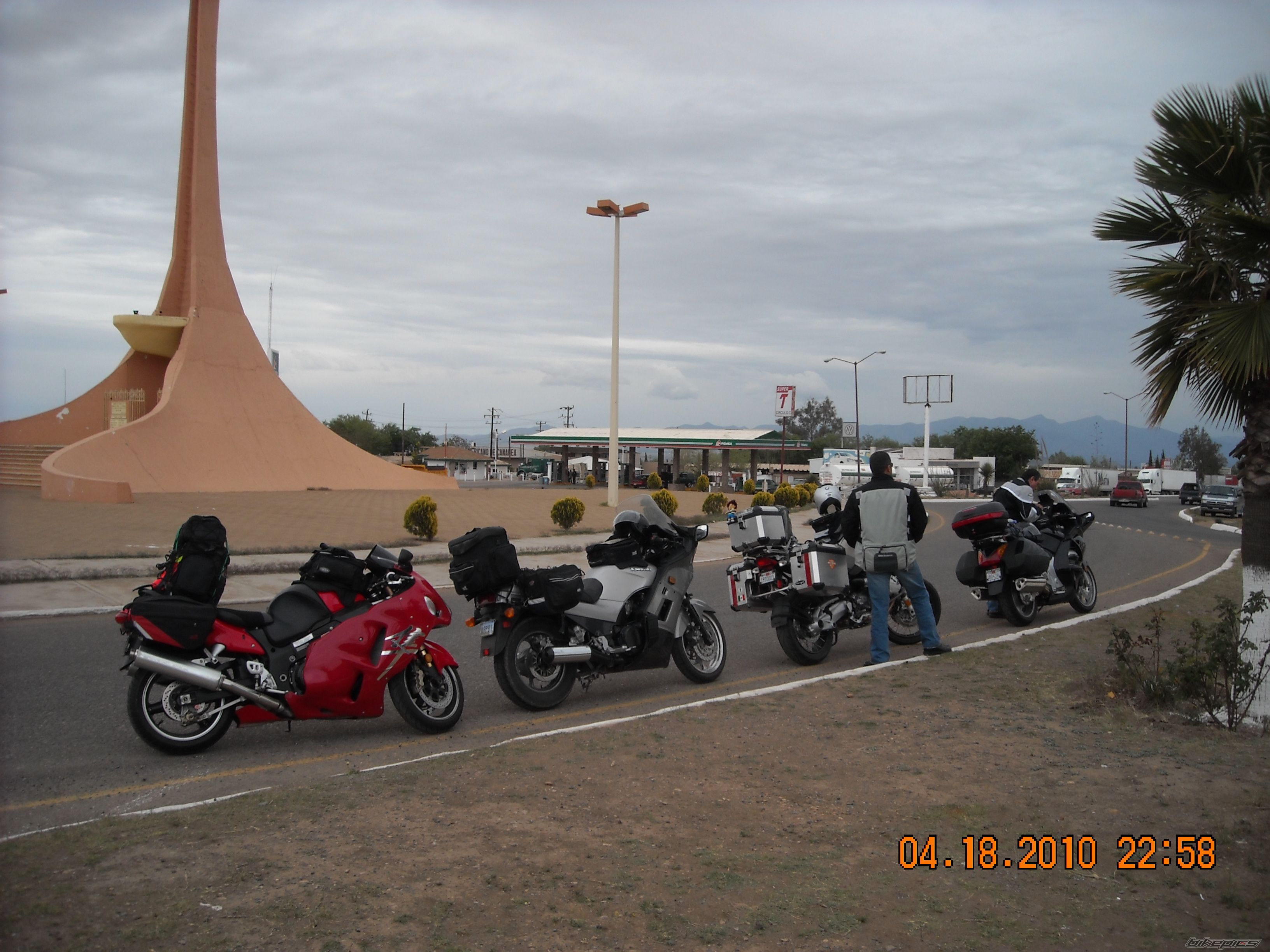 Photo 1998900