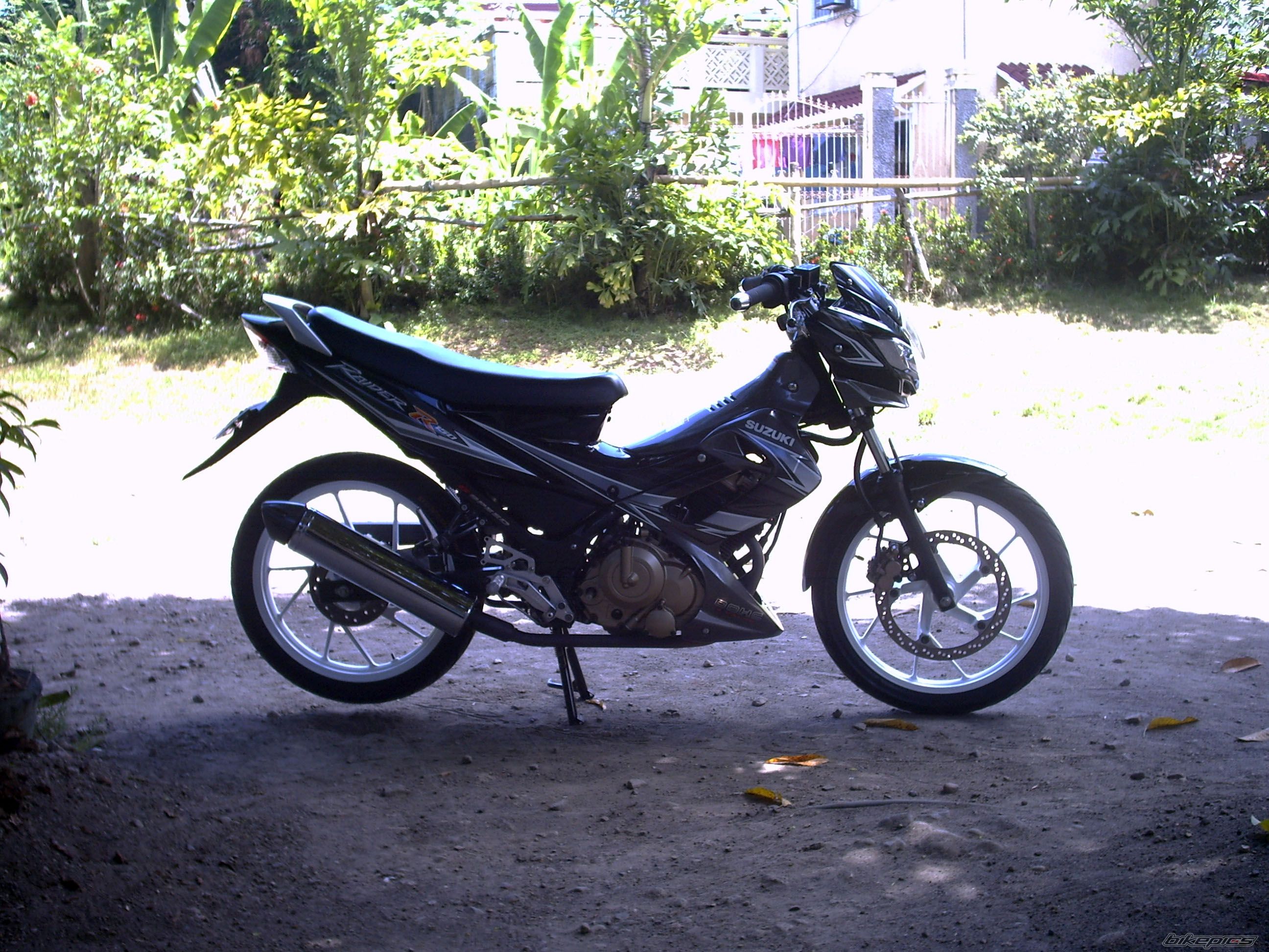 Photo 1998953