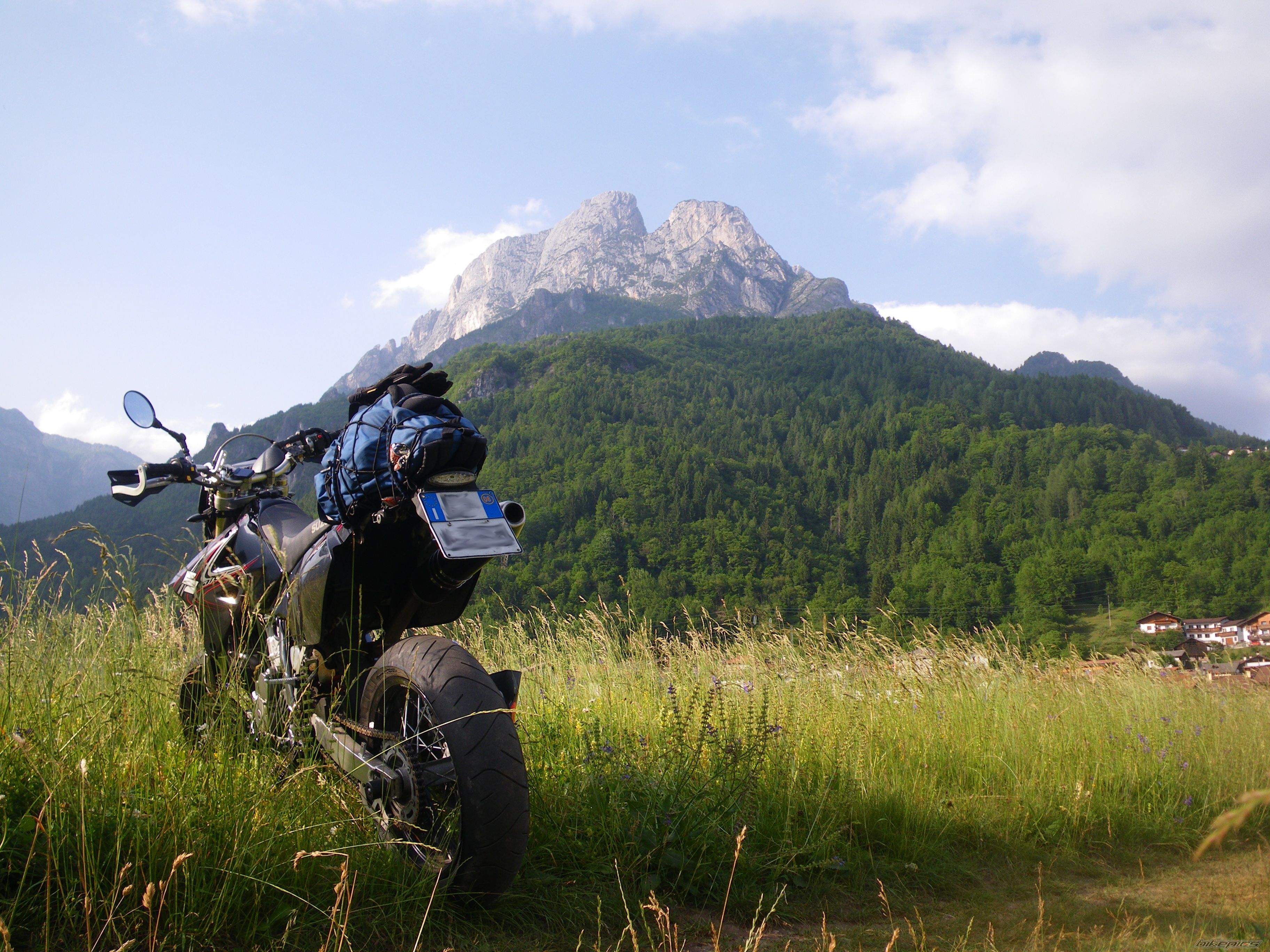 Bike Photo 1999188