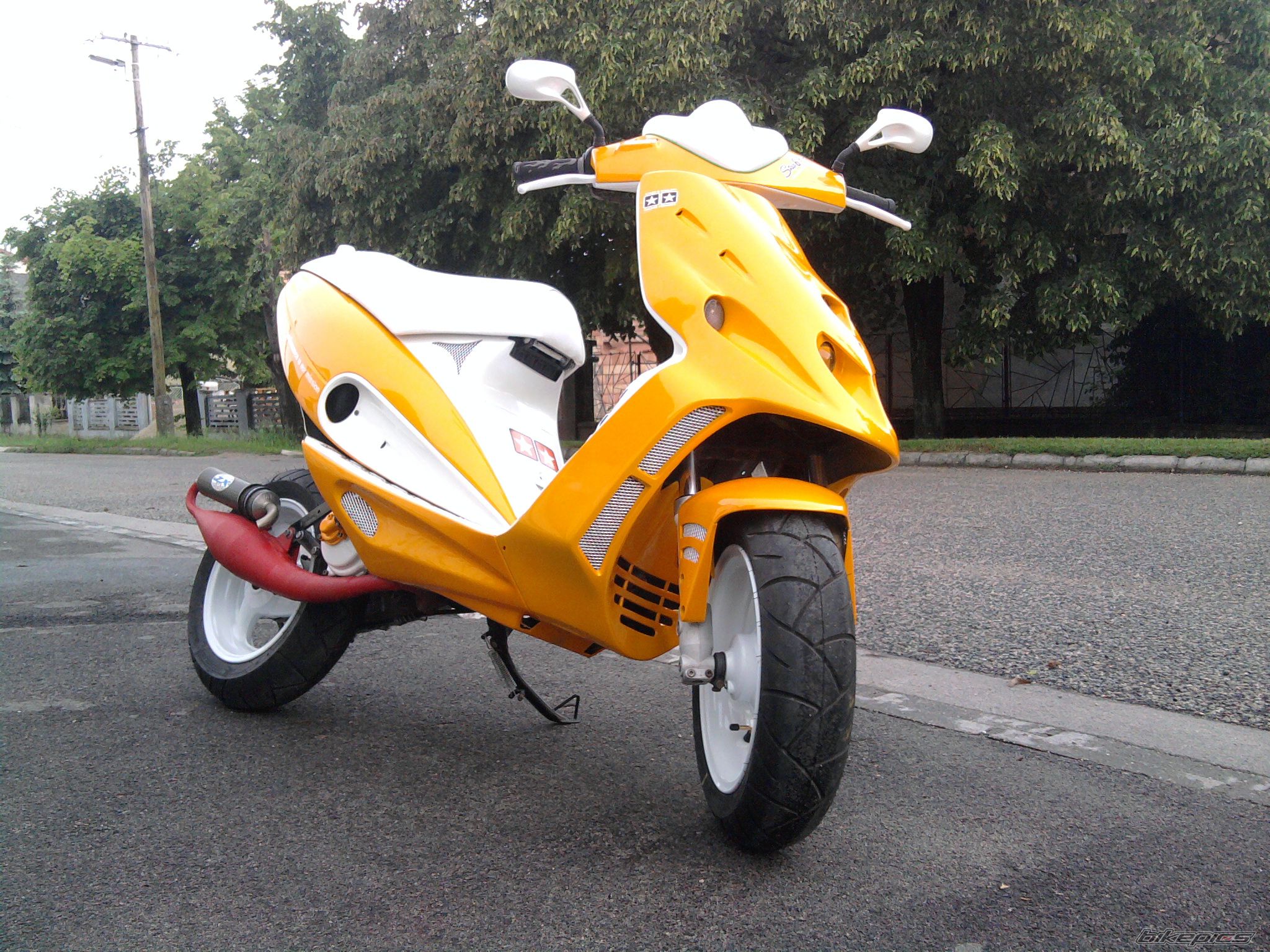 Bike Photo 1999238