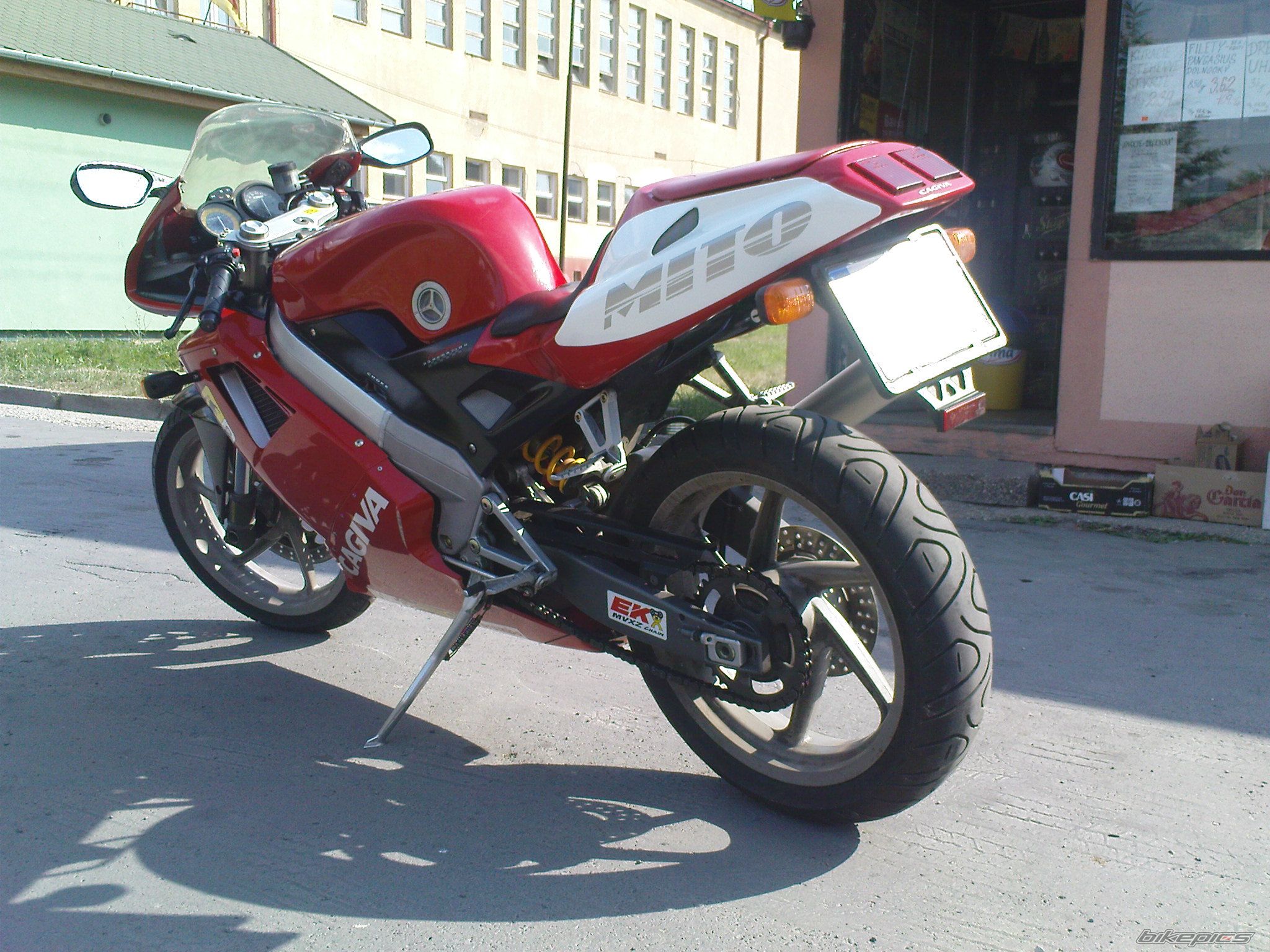 Bike Photo 1999423