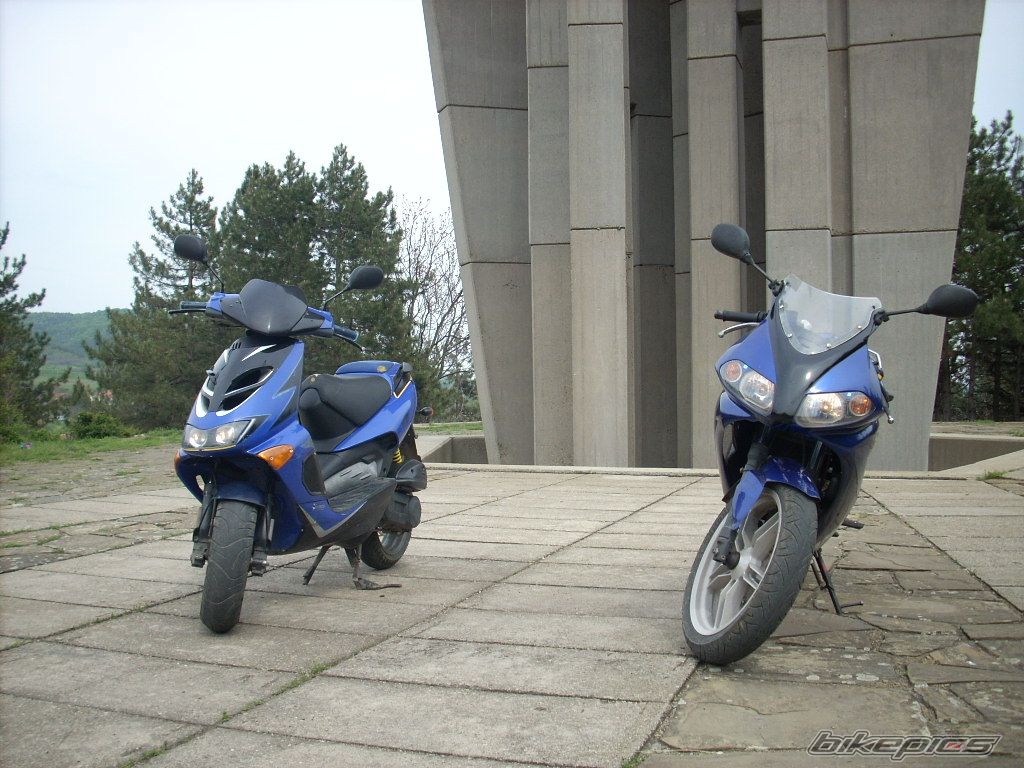 Bike Photo 1999487