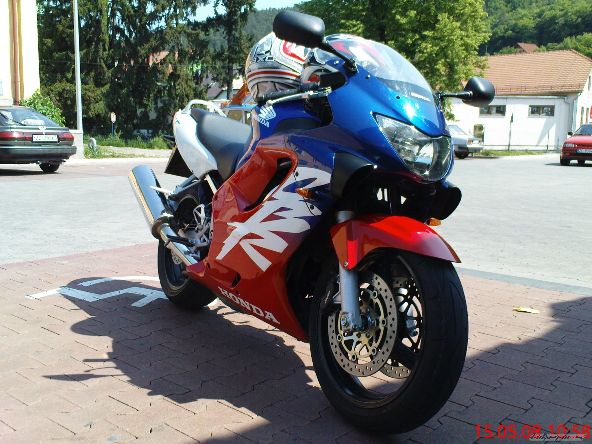 Bike Photo 1999501