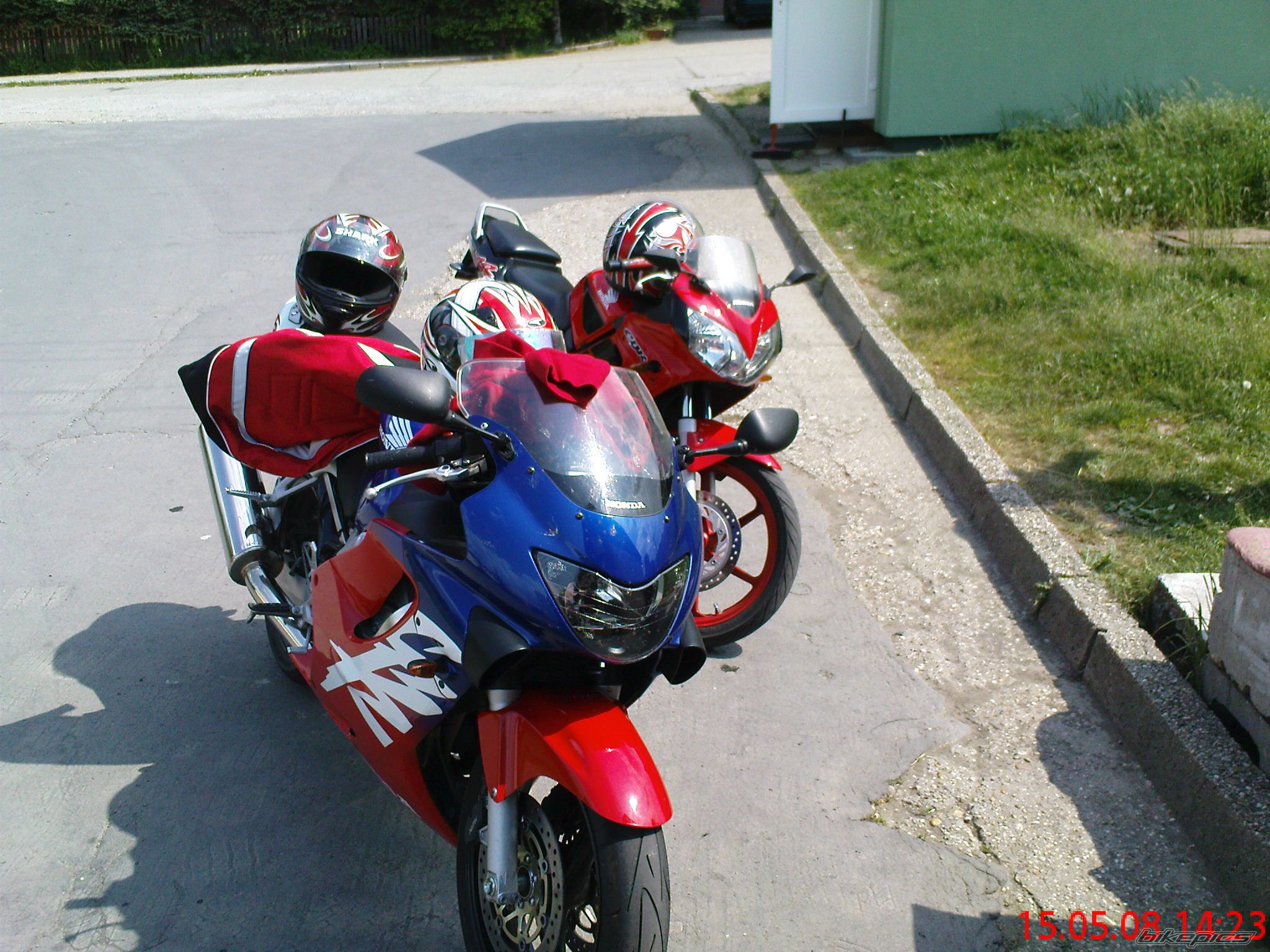 Bike Photo 1999505